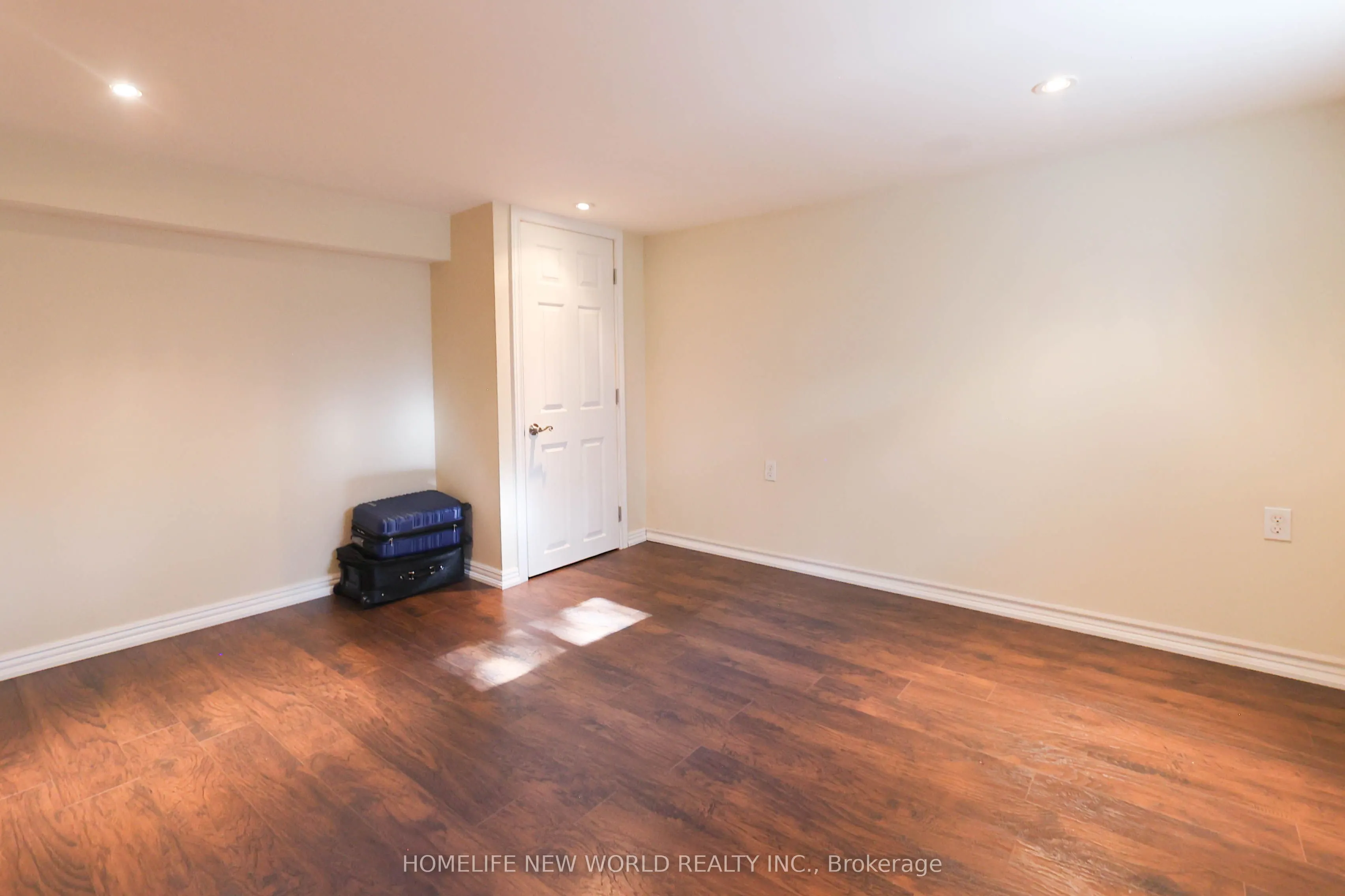 34 Greylawn Crescent