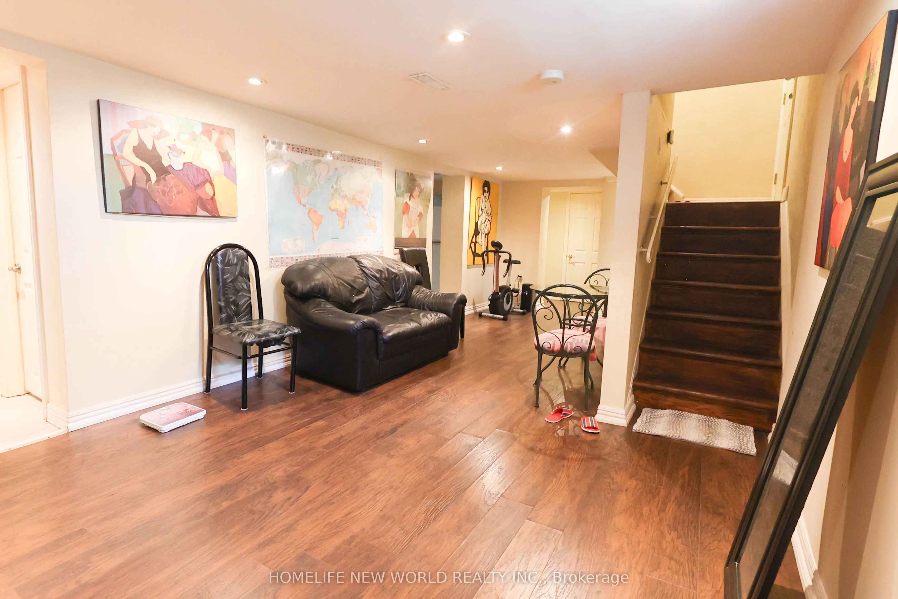 34 Greylawn Crescent