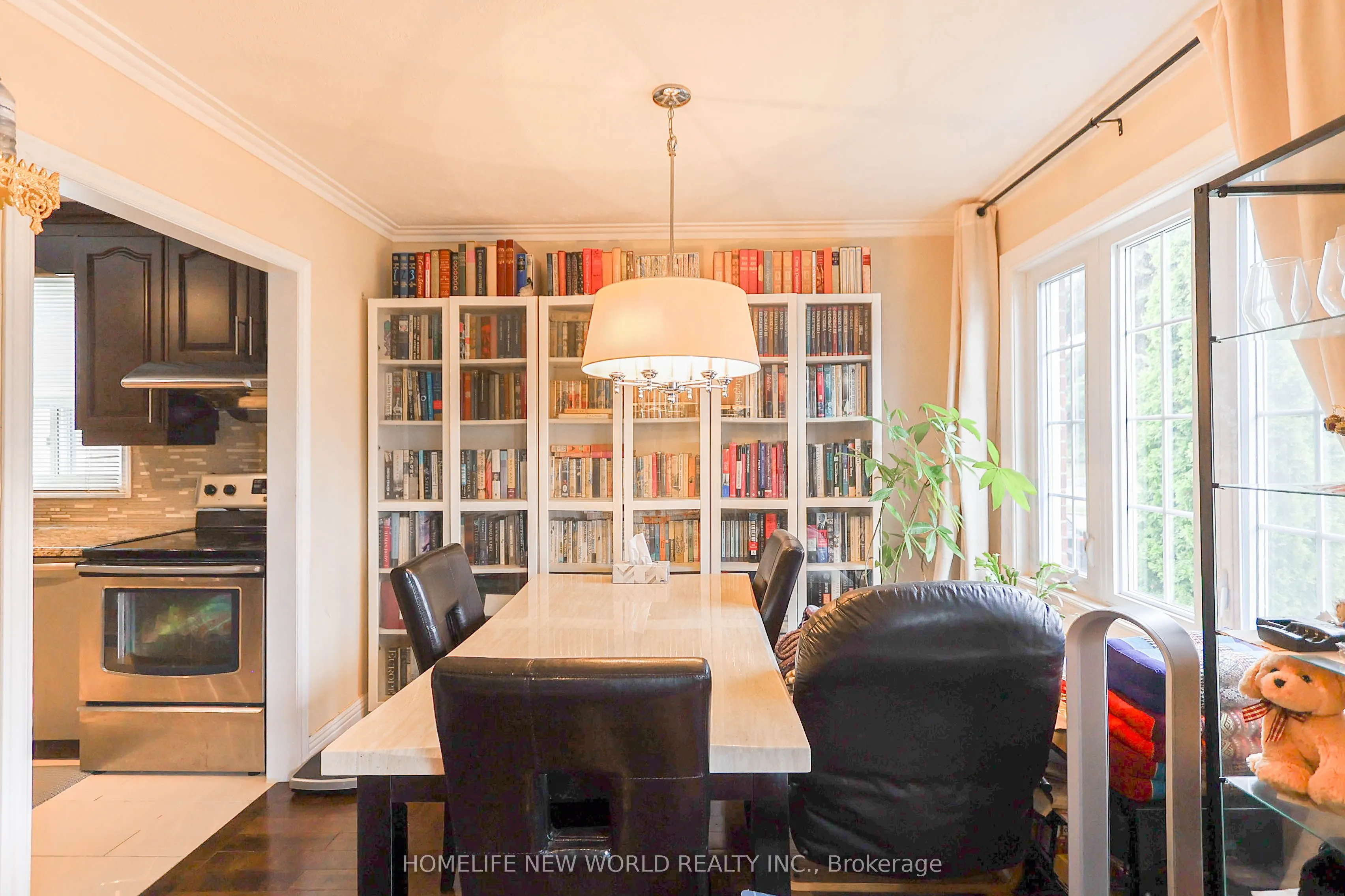 34 Greylawn Crescent