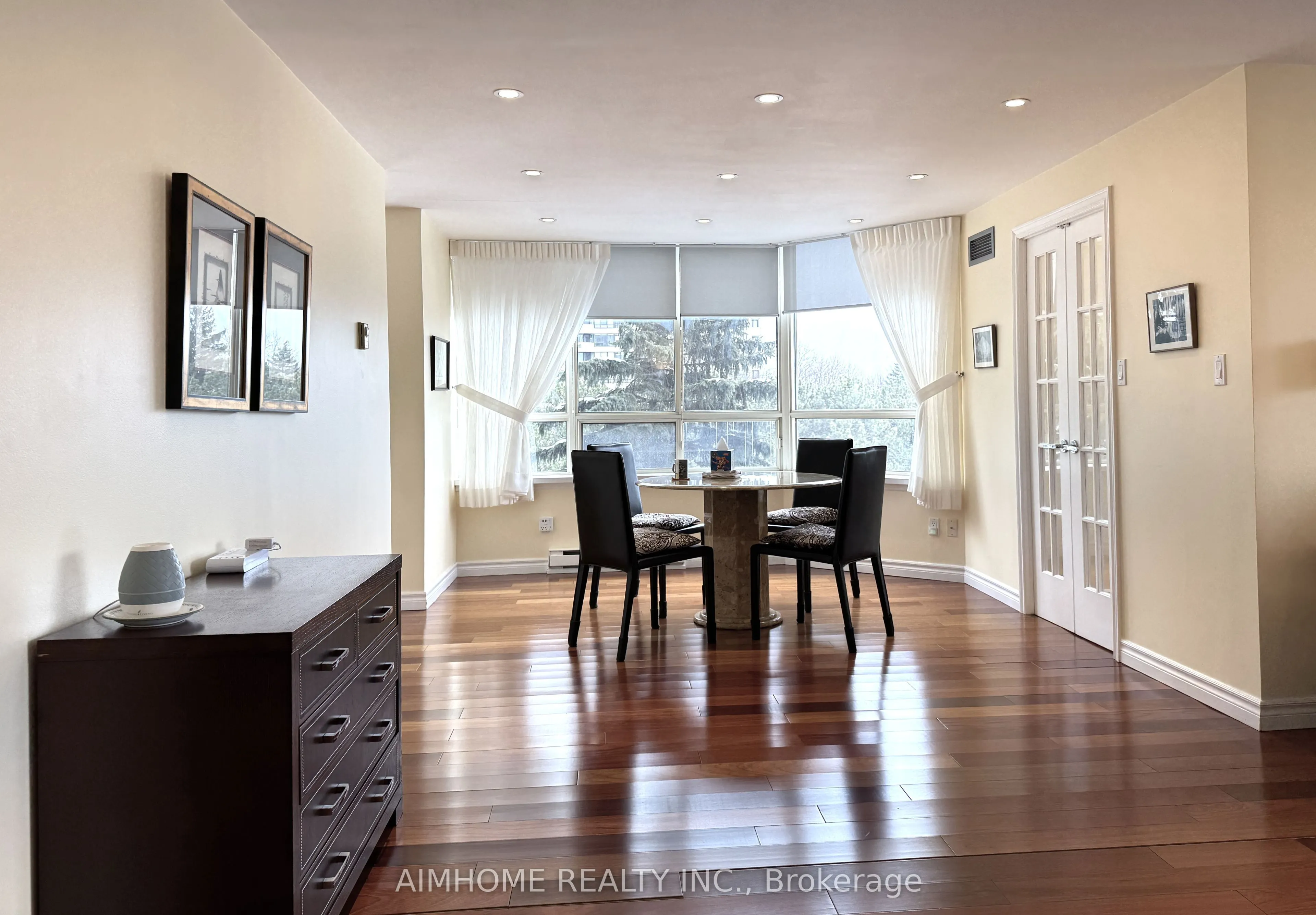 175 Bamburgh Circle, #404