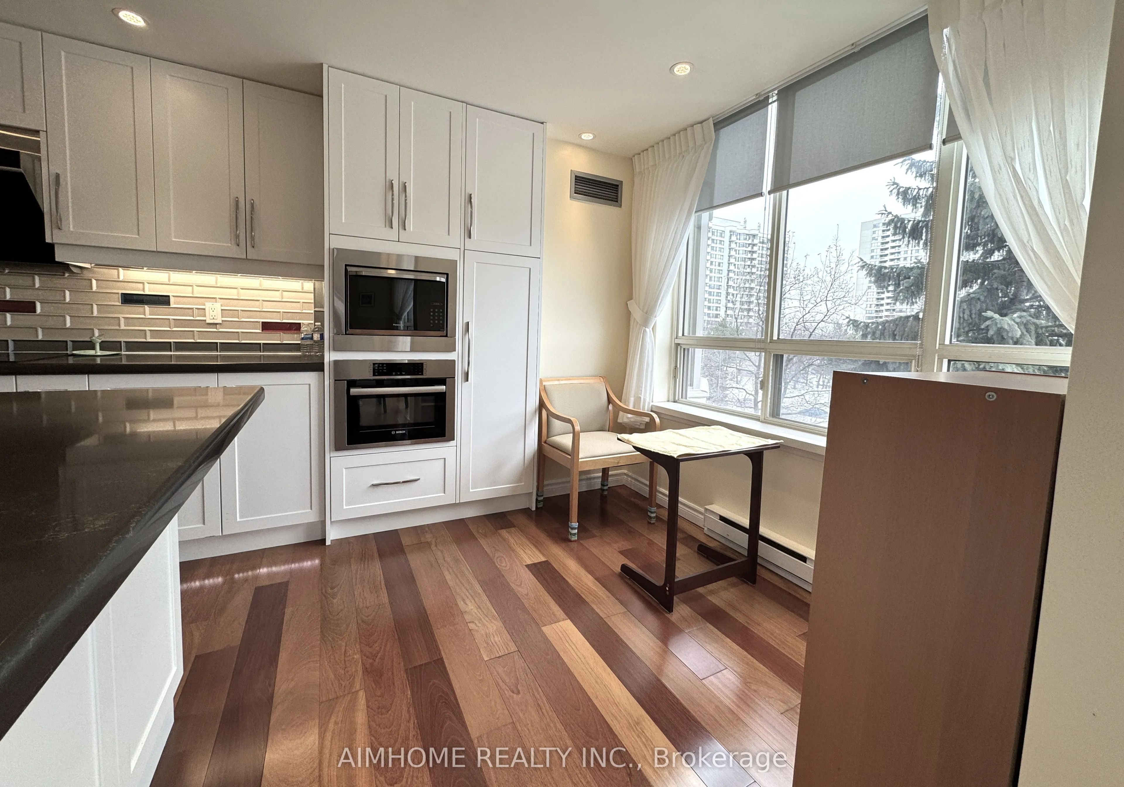 175 Bamburgh Circle, #404