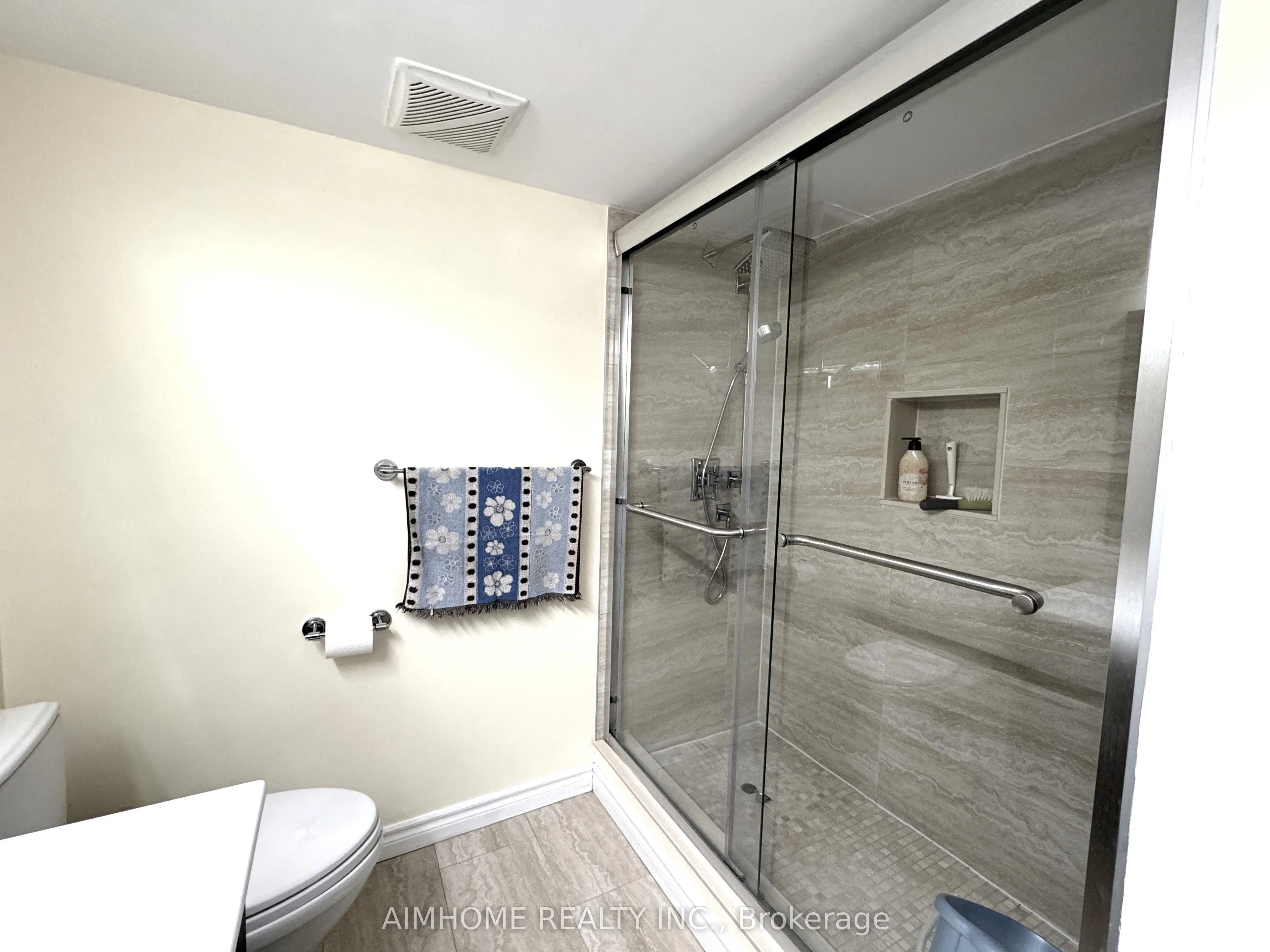 175 Bamburgh Circle, #404