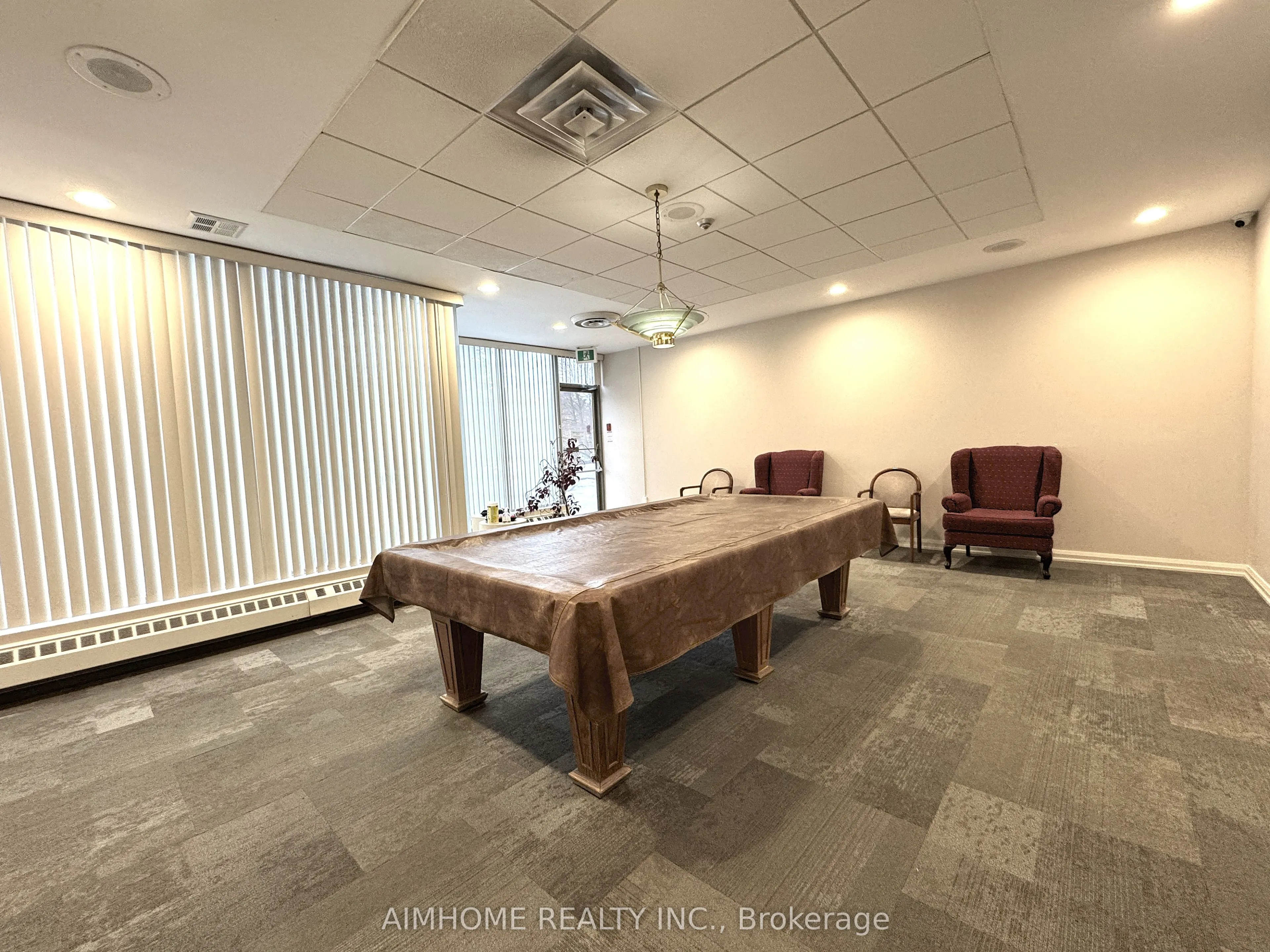 175 Bamburgh Circle, #404