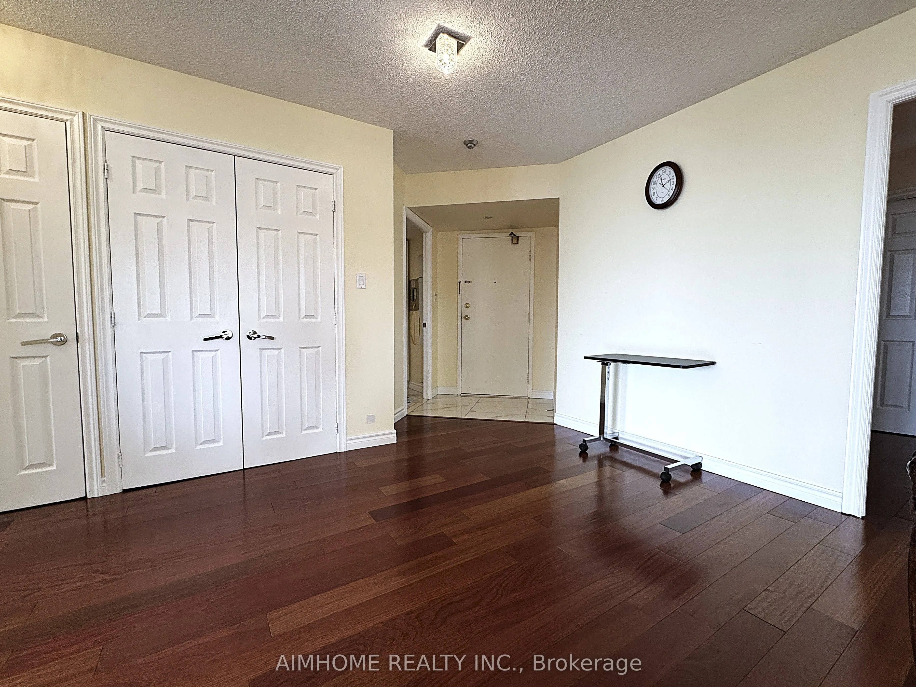 175 Bamburgh Circle, #404