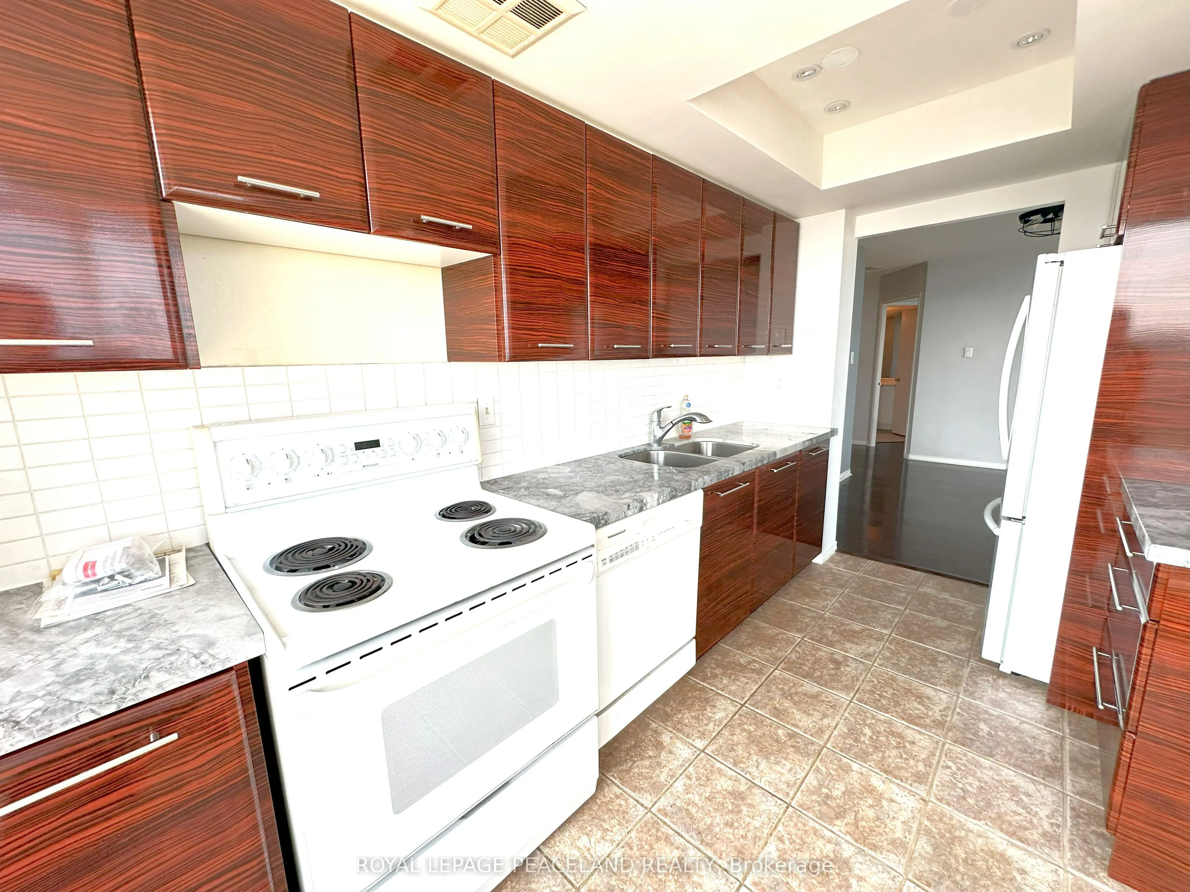 3 Greystone Walk Drive, #PH29