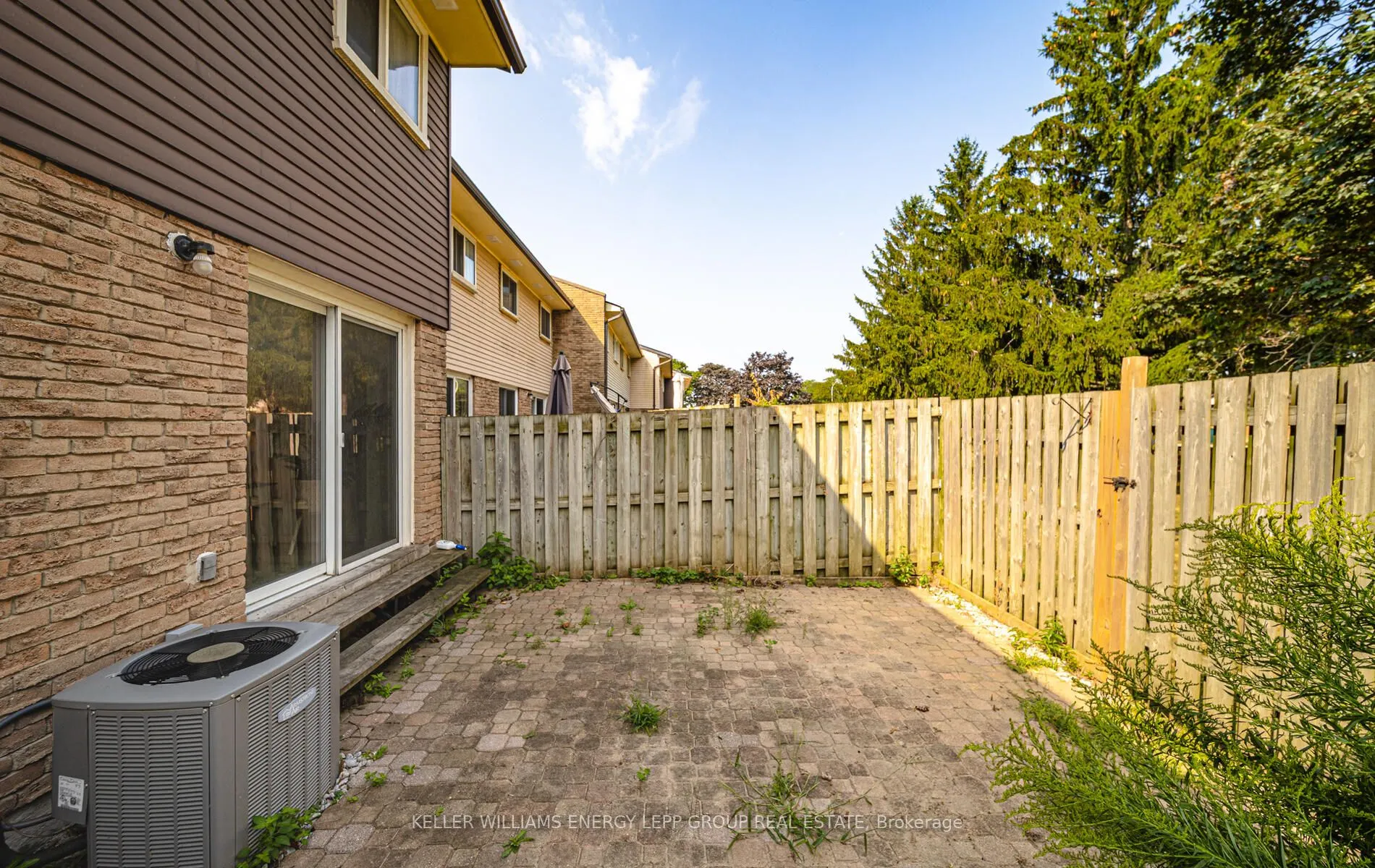 945 Burns Street W, #9