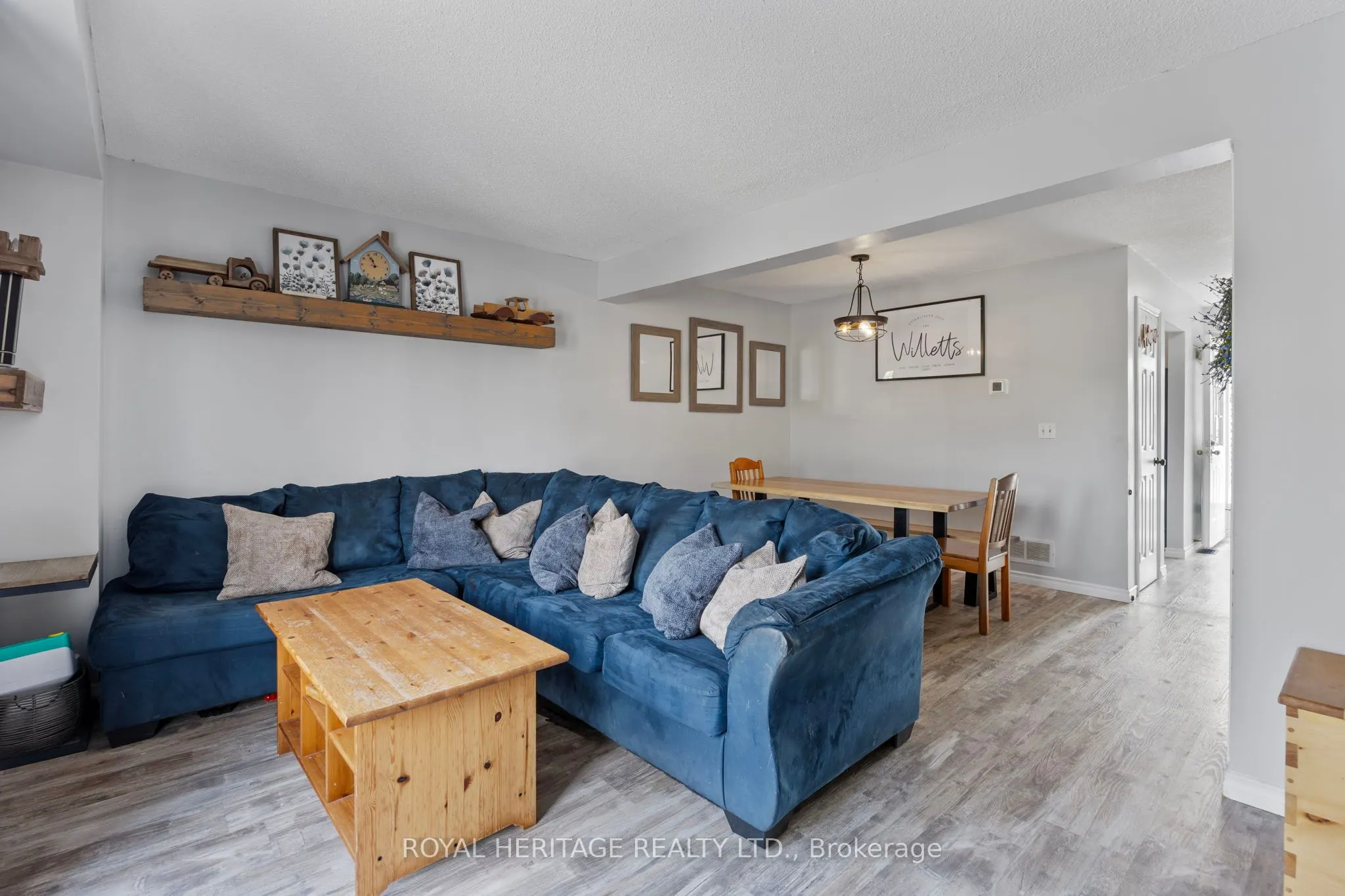 1471 Connery Crescent