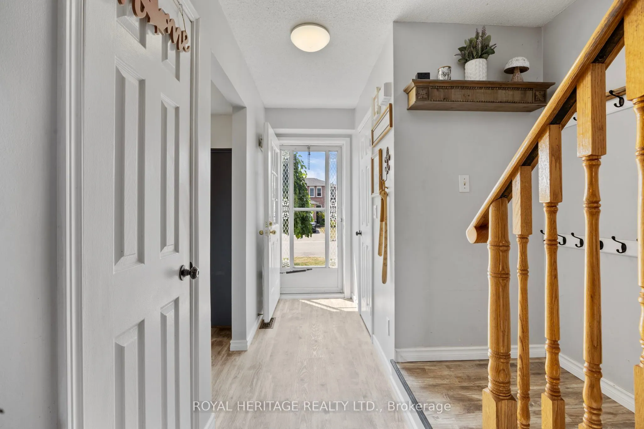 1471 Connery Crescent