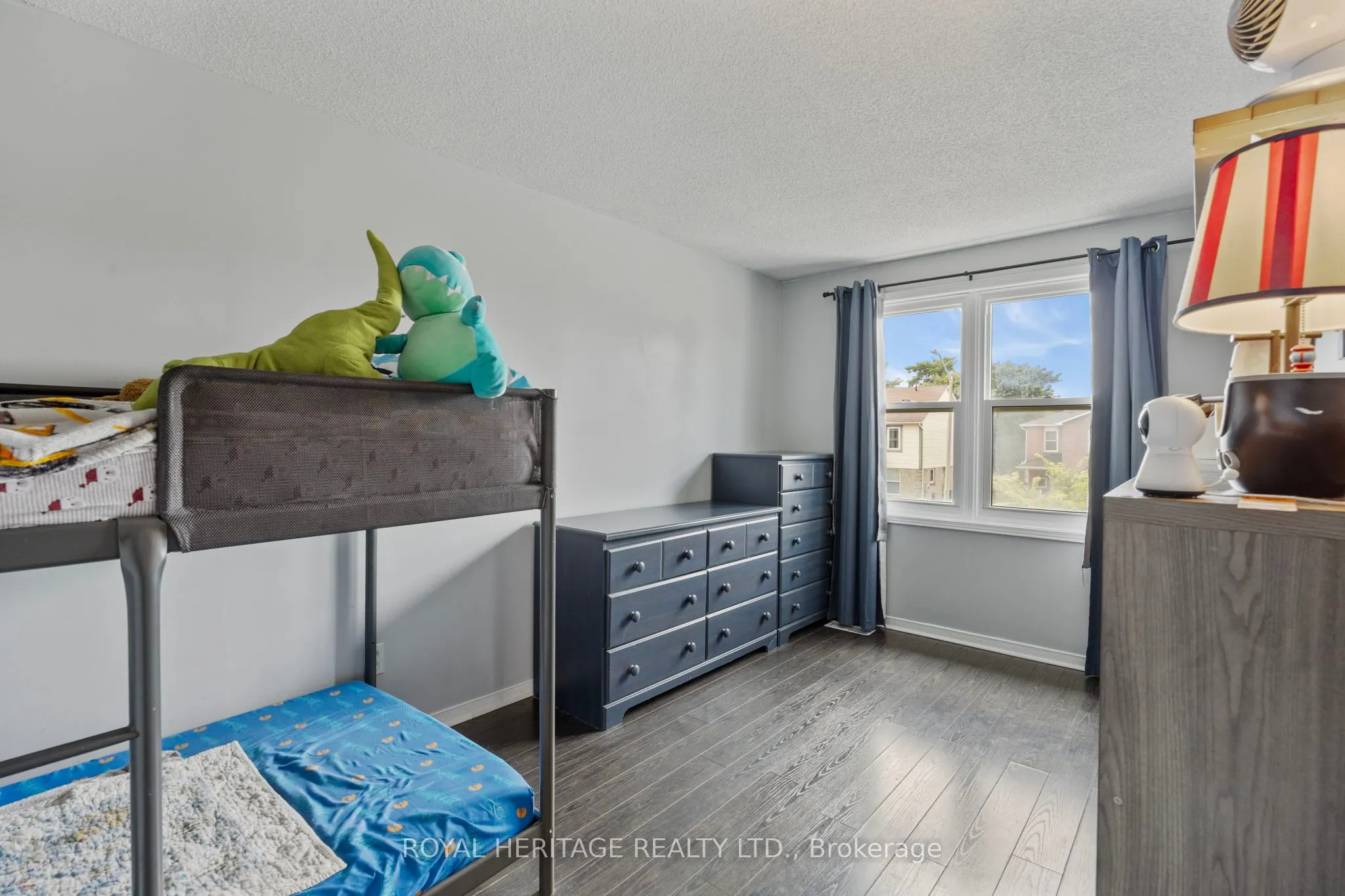 1471 Connery Crescent