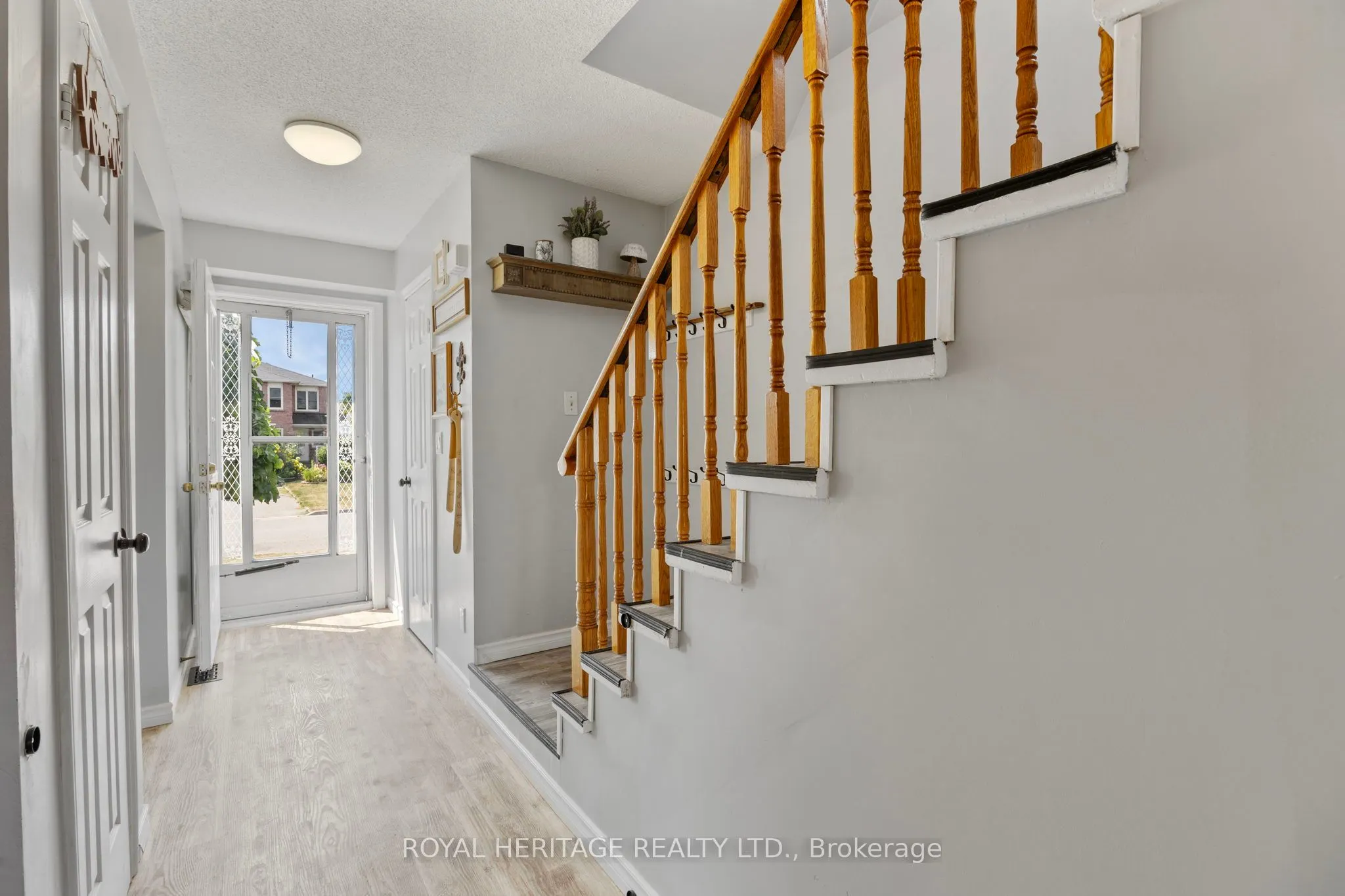 1471 Connery Crescent