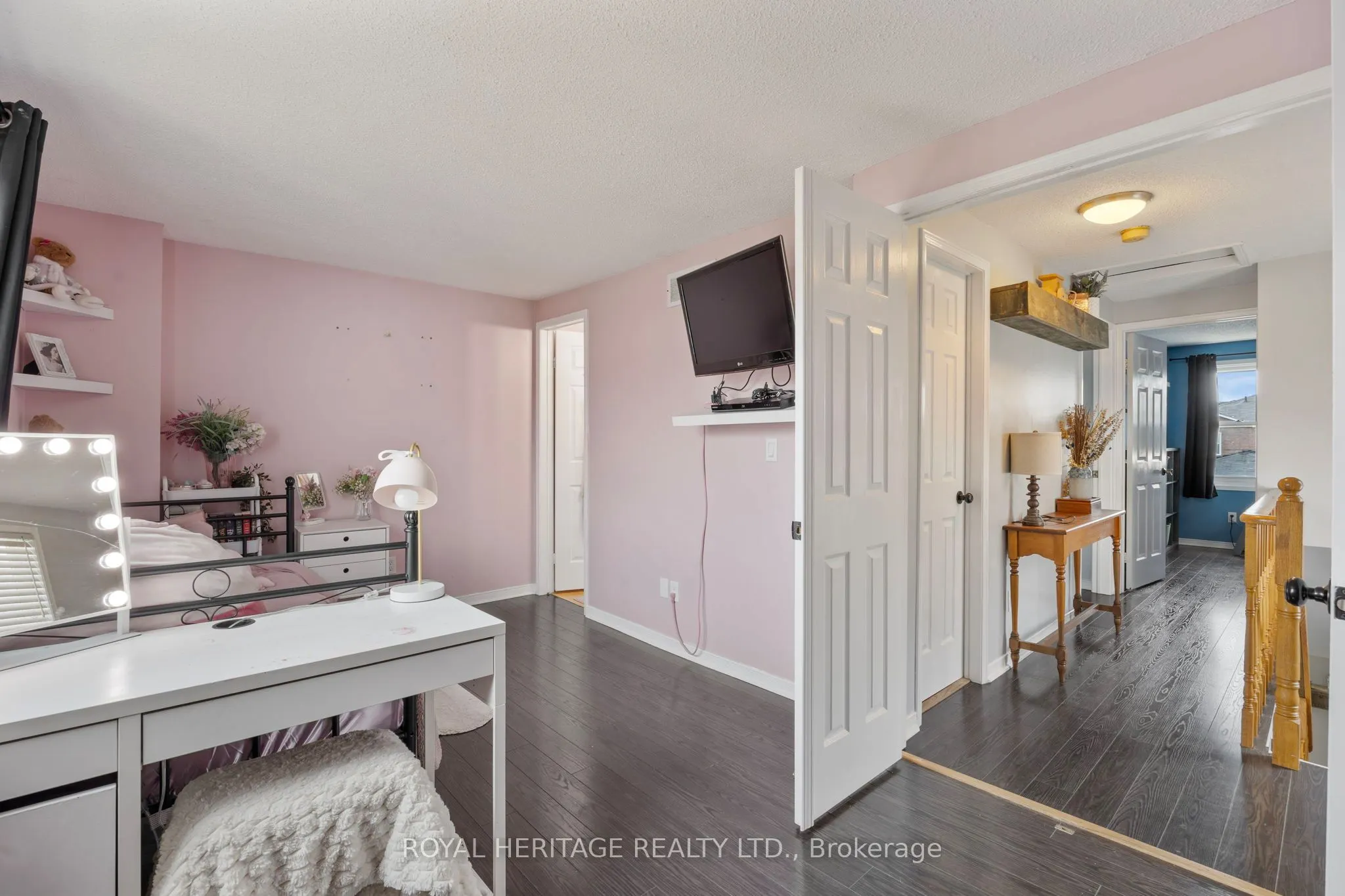 1471 Connery Crescent