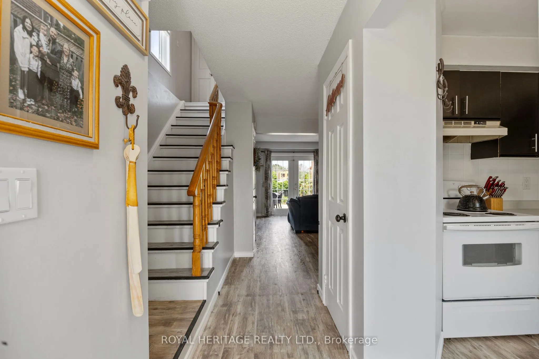 1471 Connery Crescent