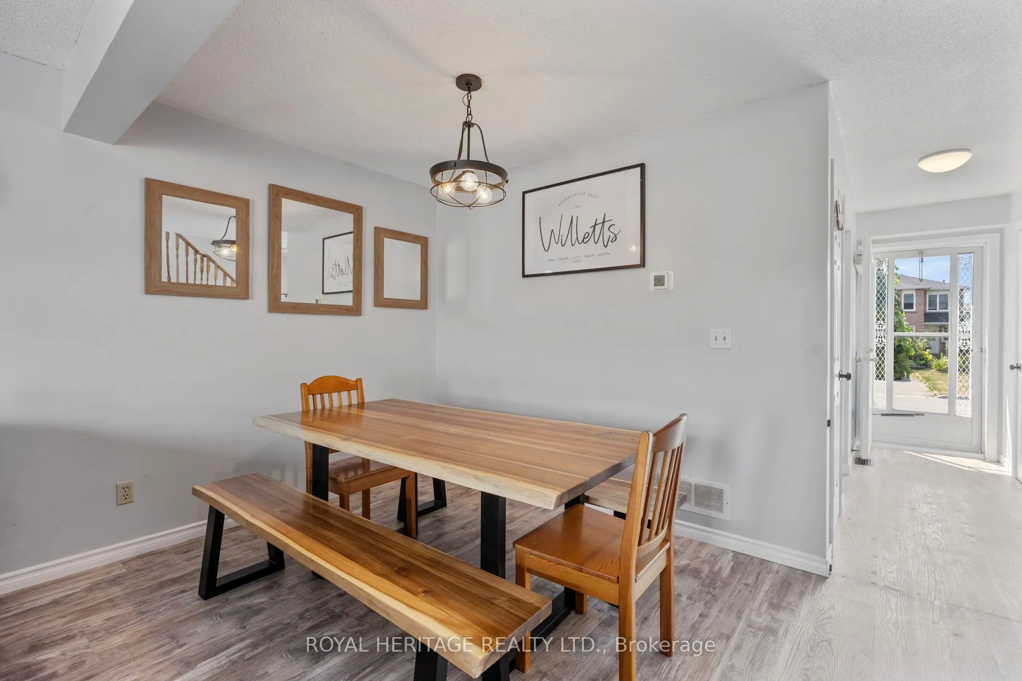 1471 Connery Crescent
