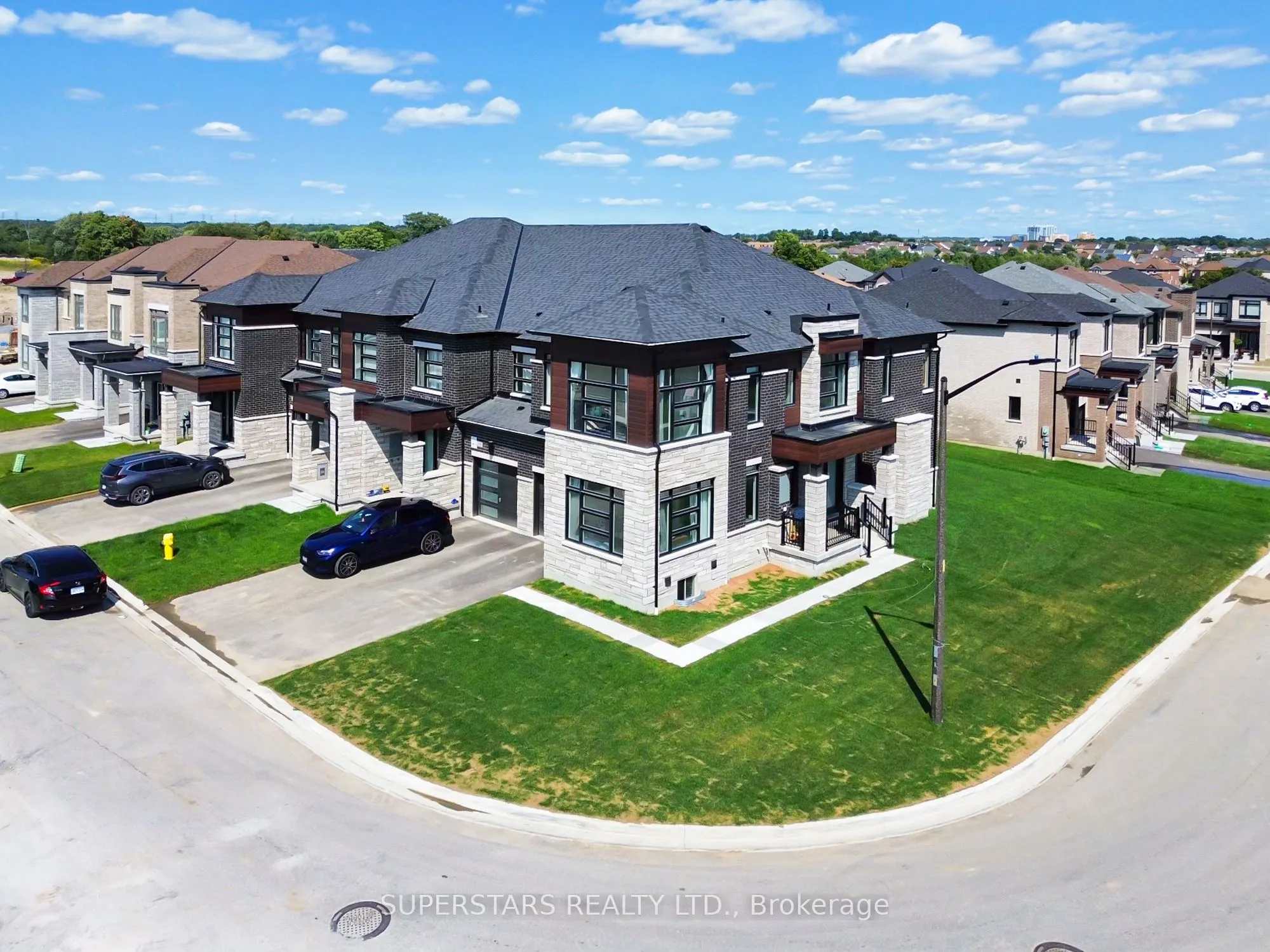 114 Armilia Place