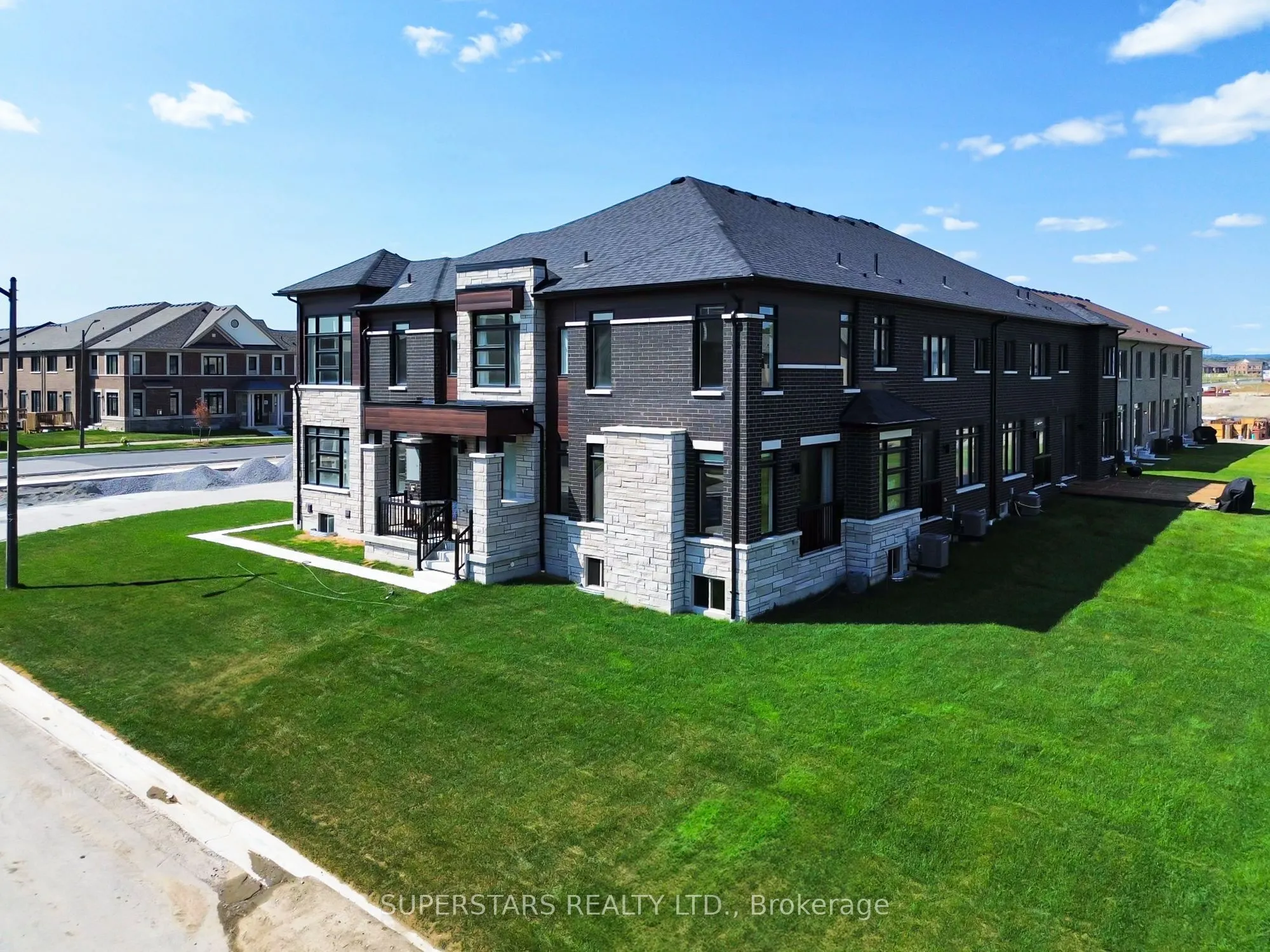 114 Armilia Place