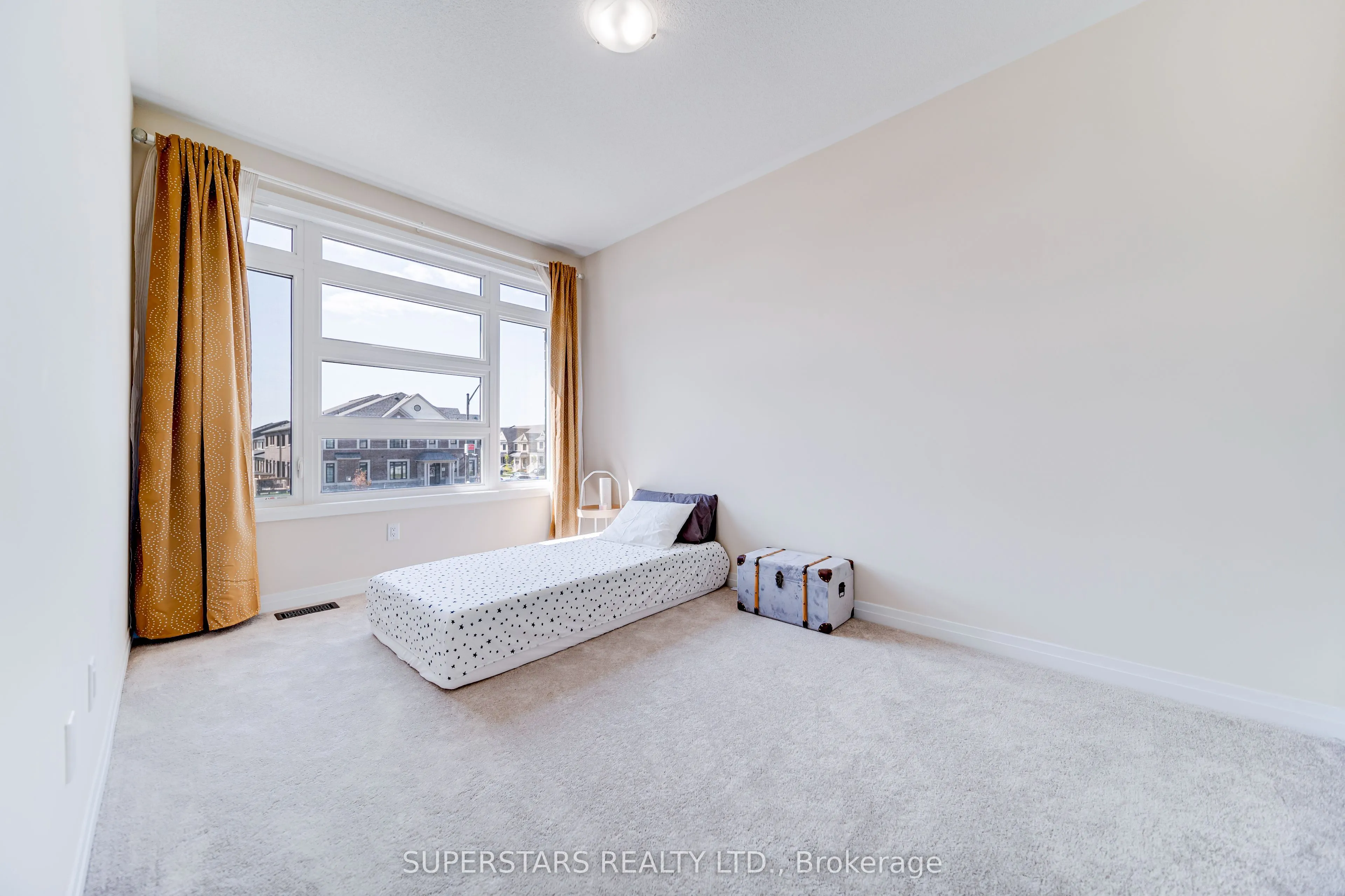 114 Armilia Place