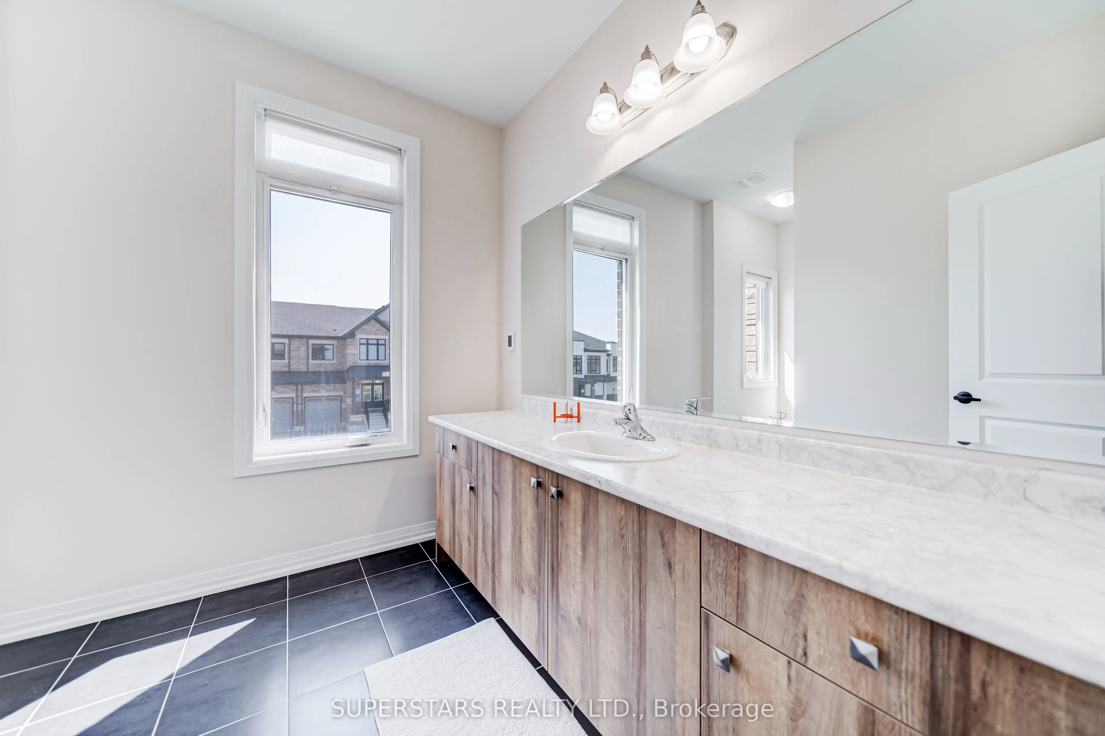114 Armilia Place