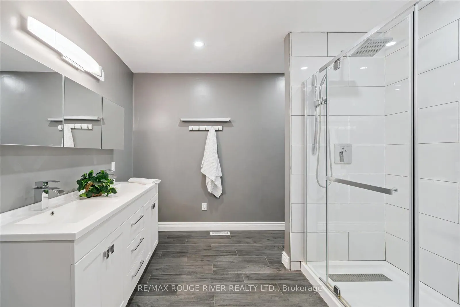 53 Eric Clarke Drive