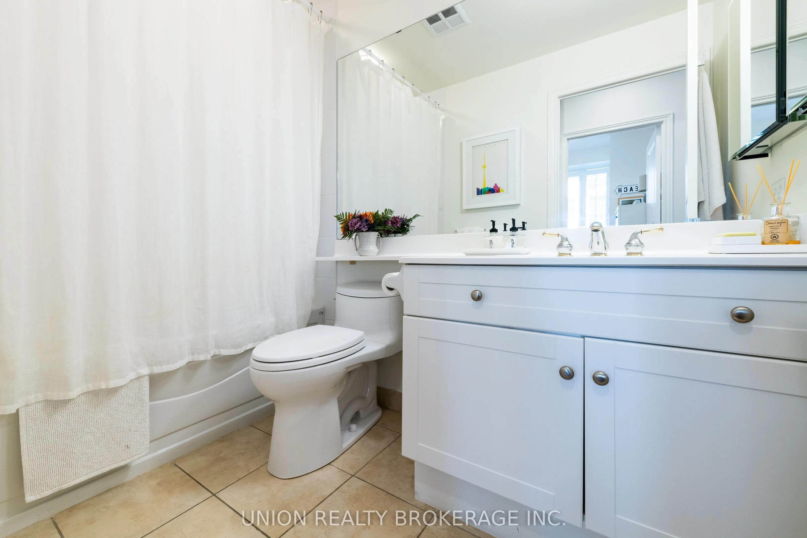 9 Boardwalk Drive, #225