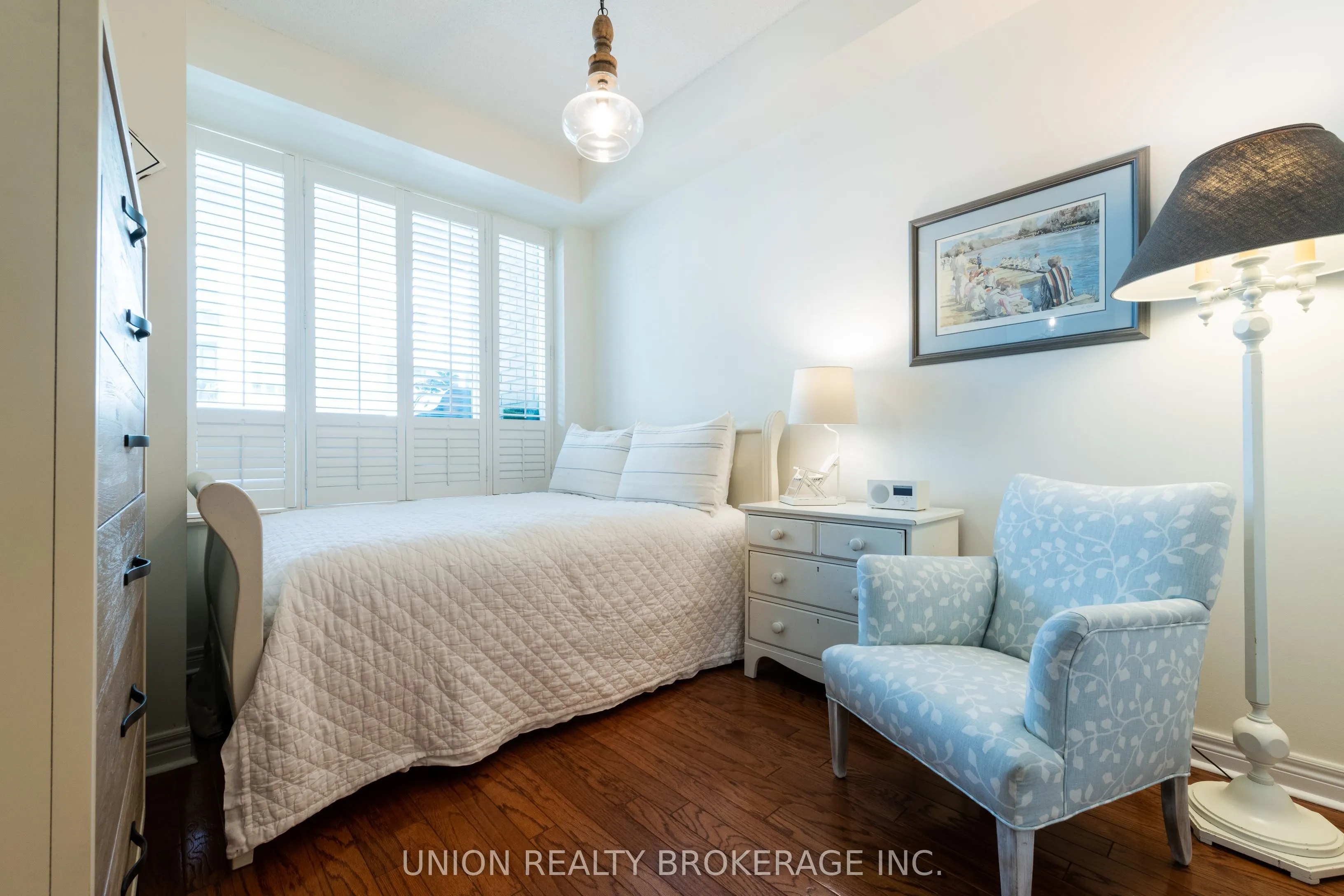 9 Boardwalk Drive, #225