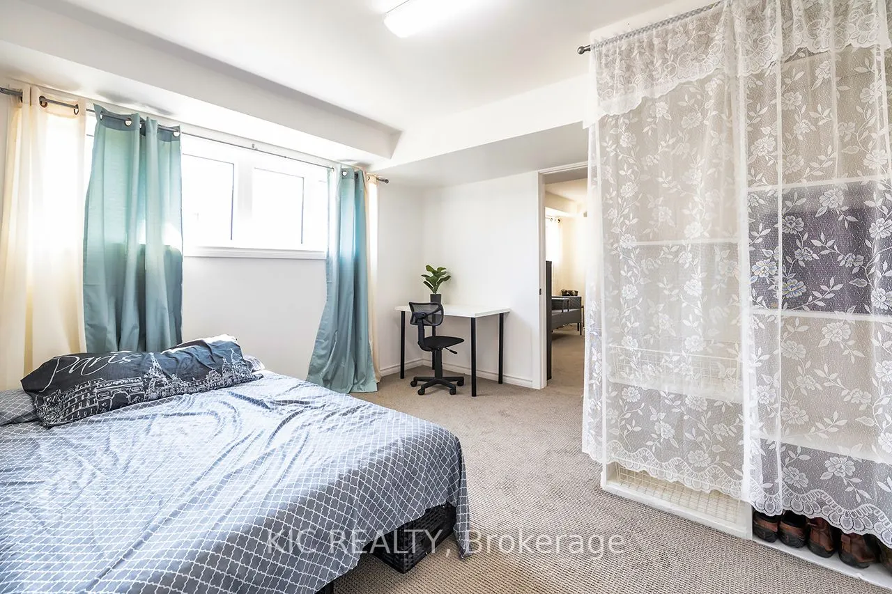135 Woolacott Lane