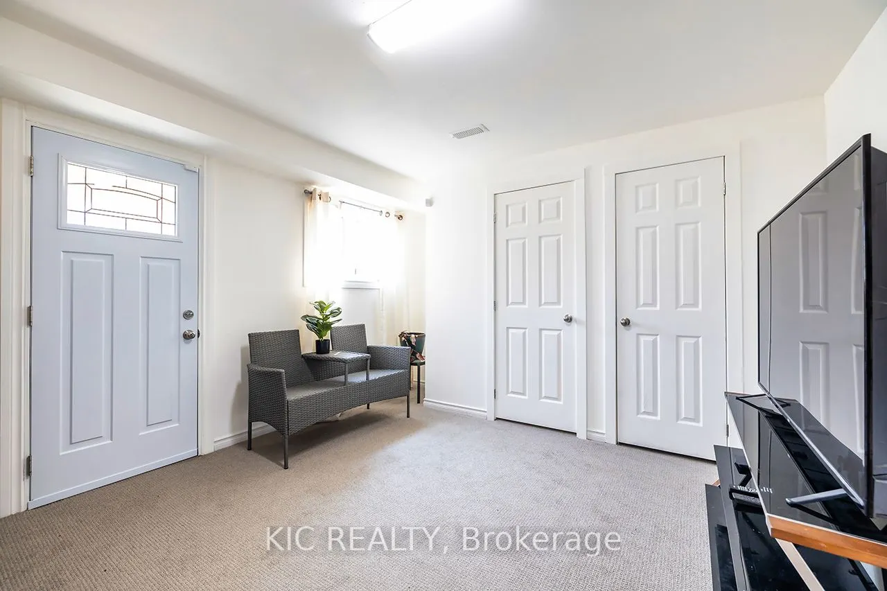 135 Woolacott Lane