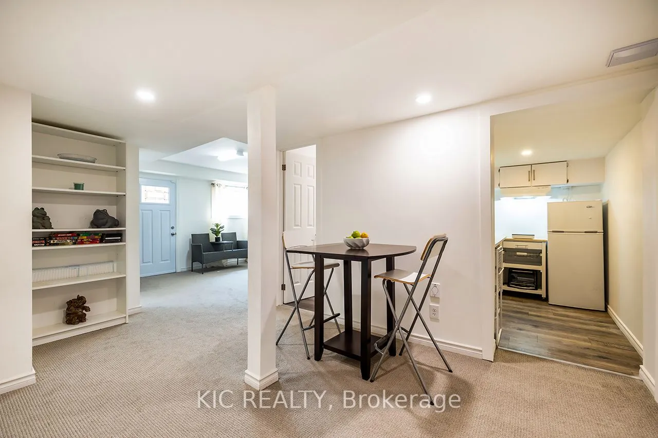 135 Woolacott Lane