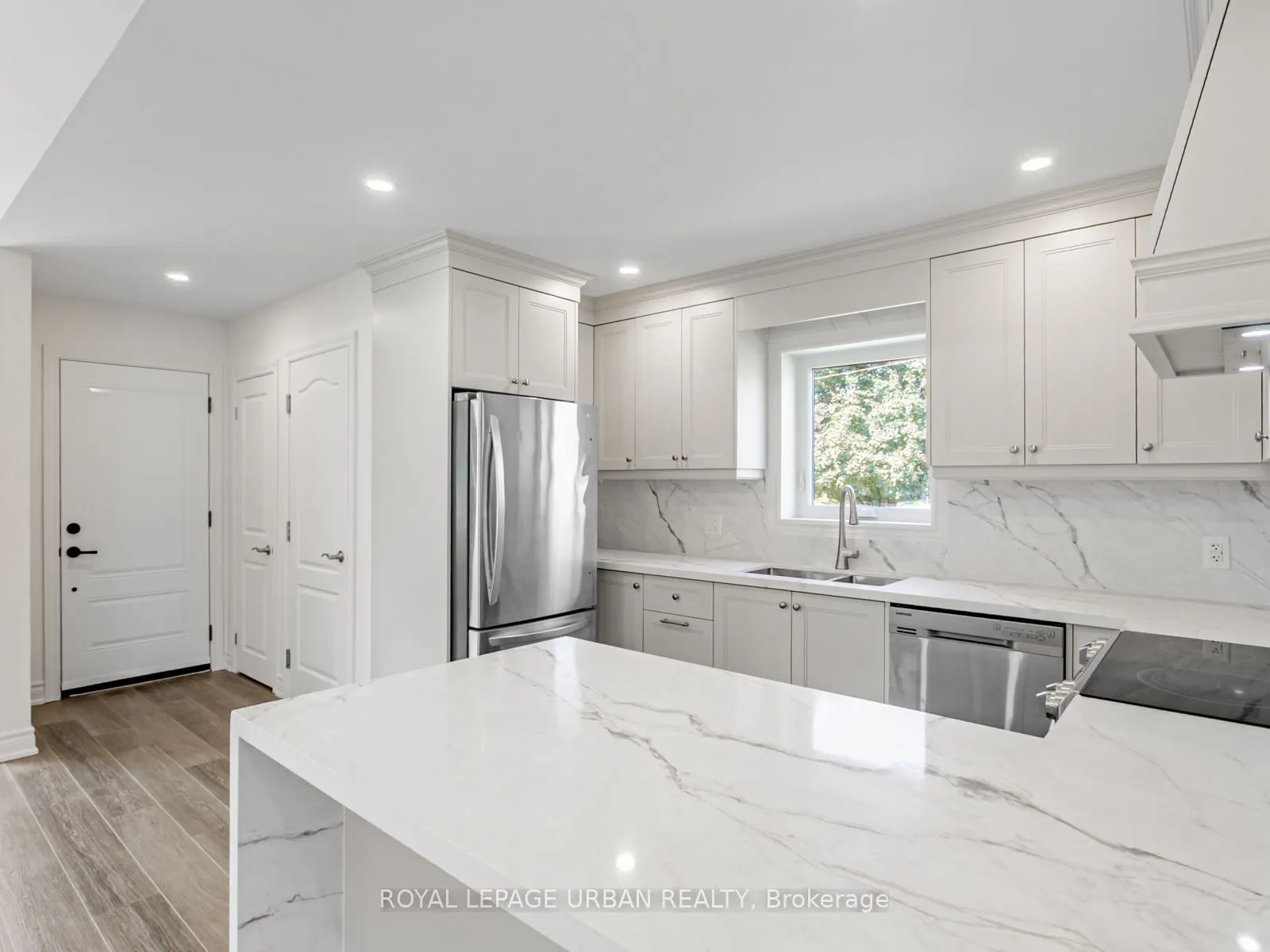 1627 Woodbine Heights Boulevard