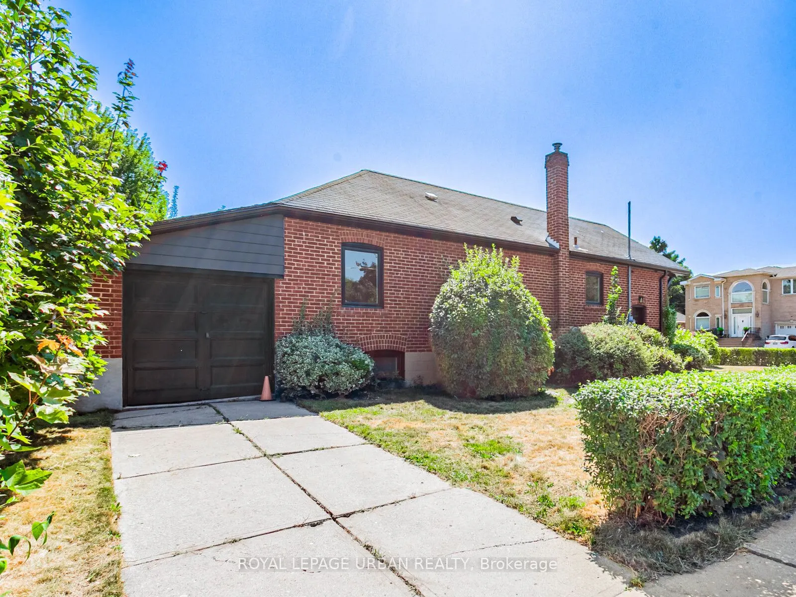 1627 Woodbine Heights Boulevard