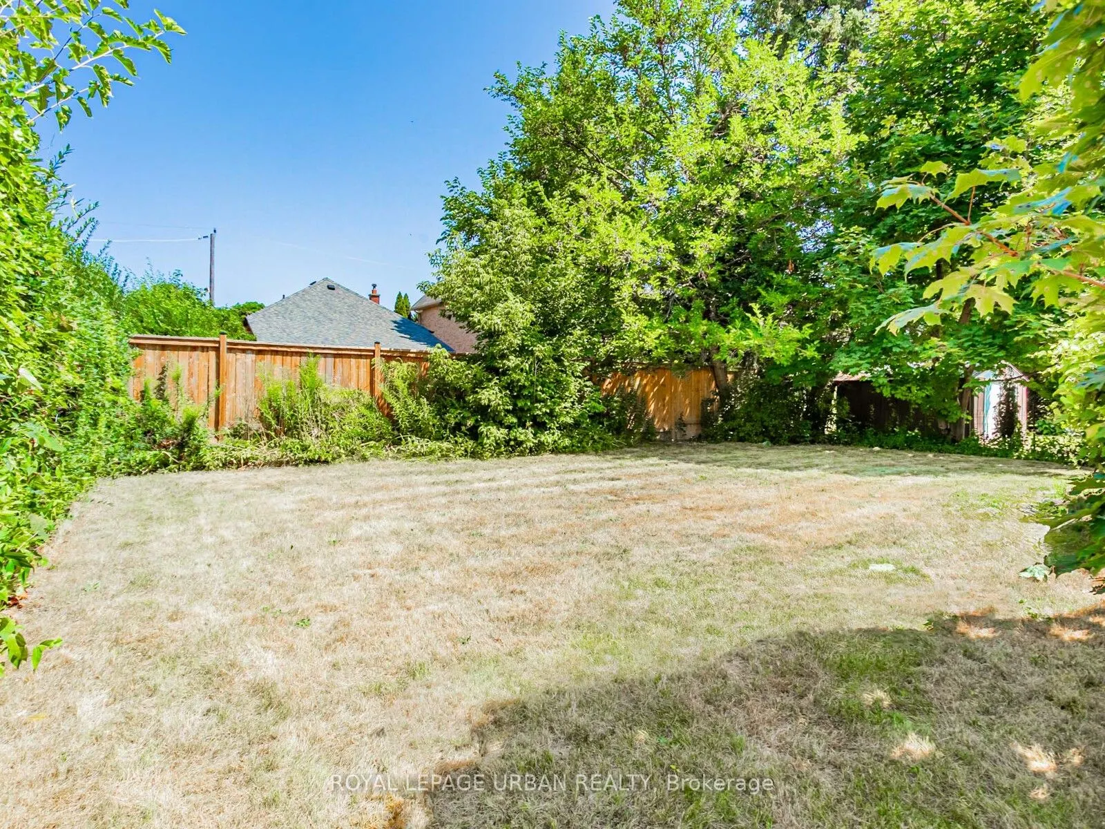 1627 Woodbine Heights Boulevard