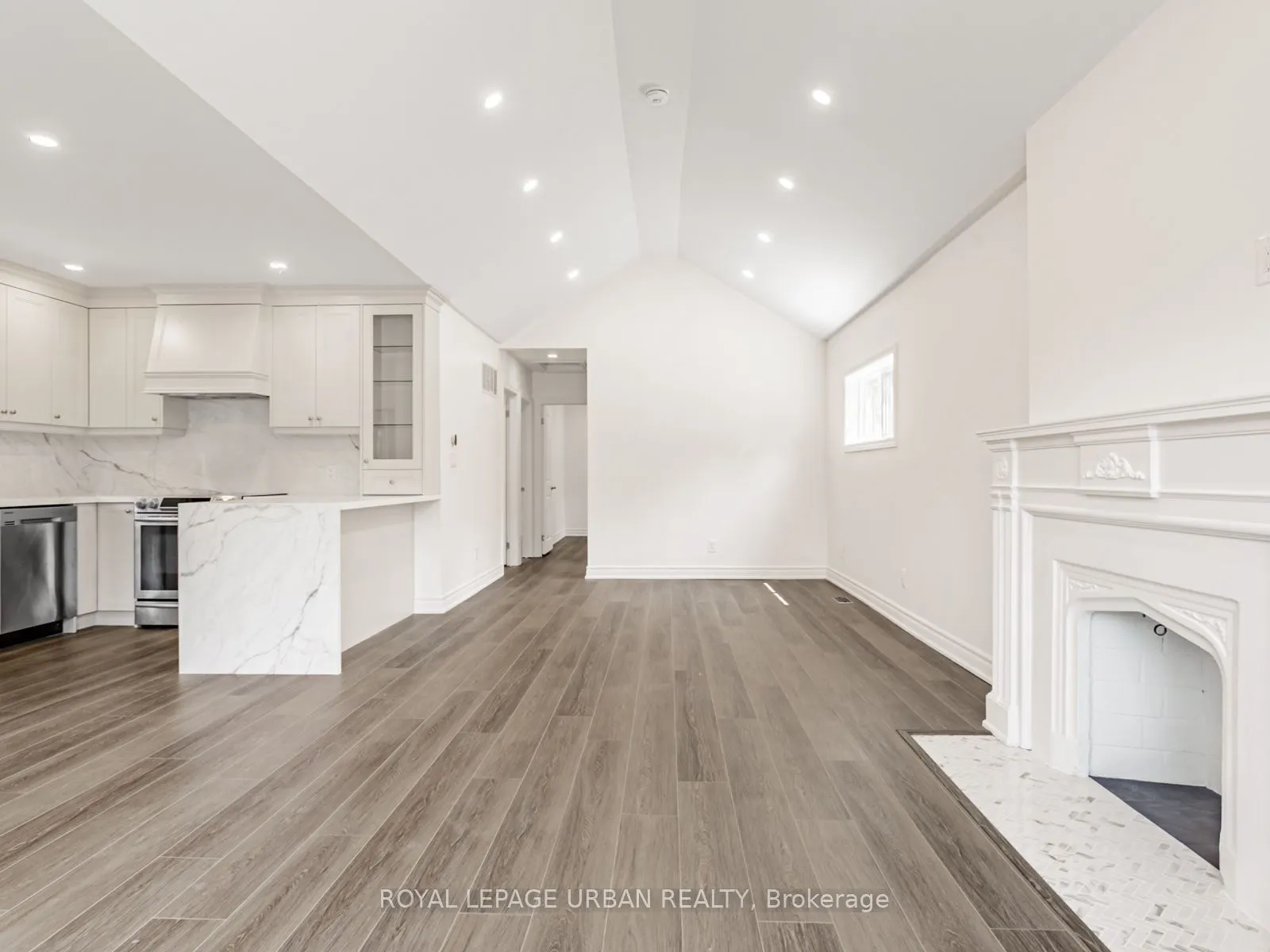 1627 Woodbine Heights Boulevard