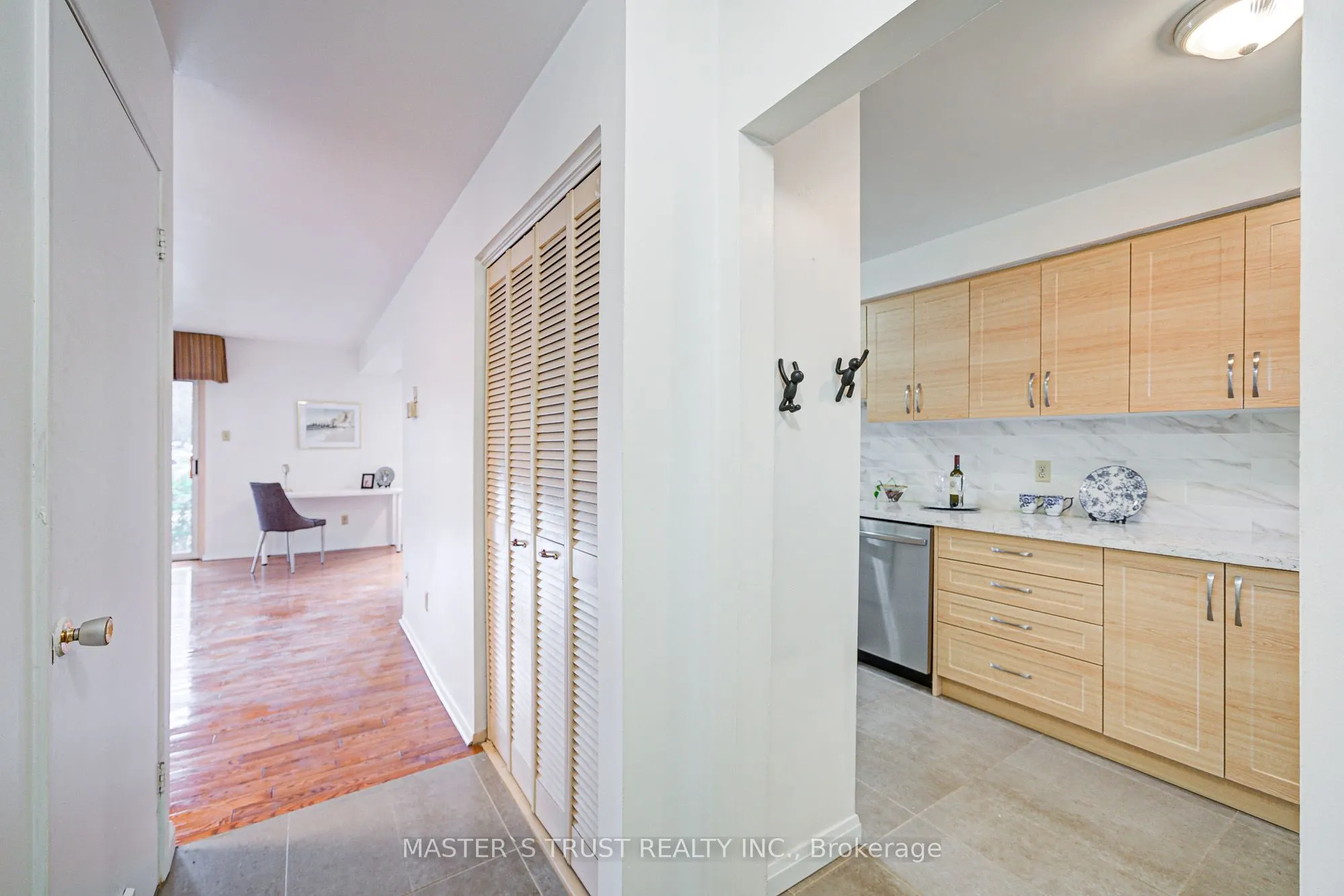 155 Glovers Road, #1