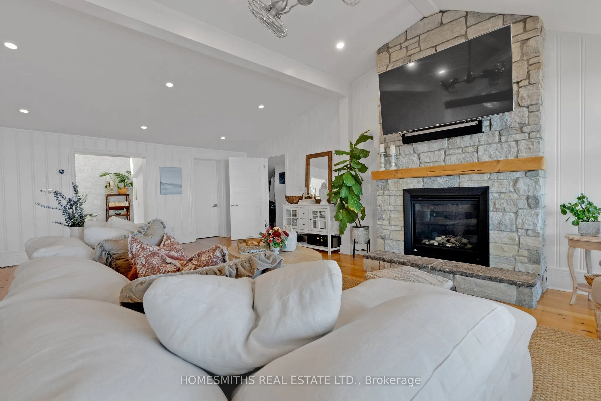 141 Cedar Crest Beach Road