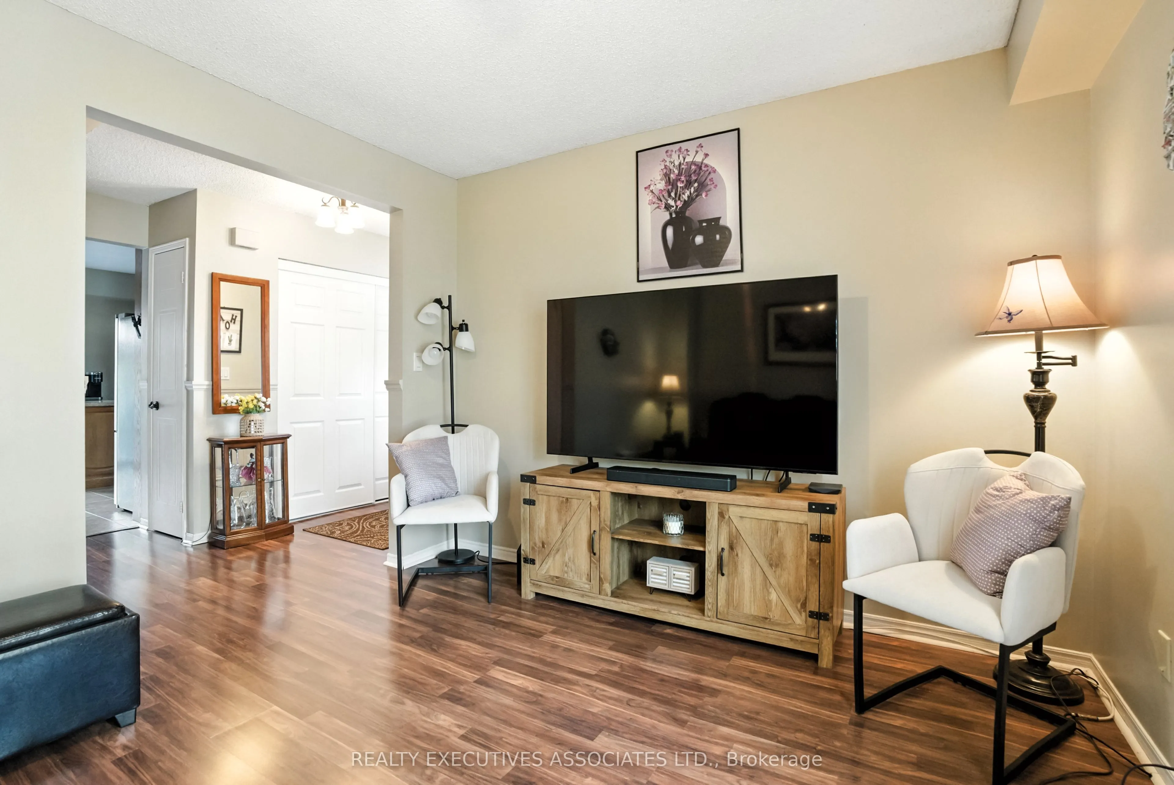 77B Queen Street