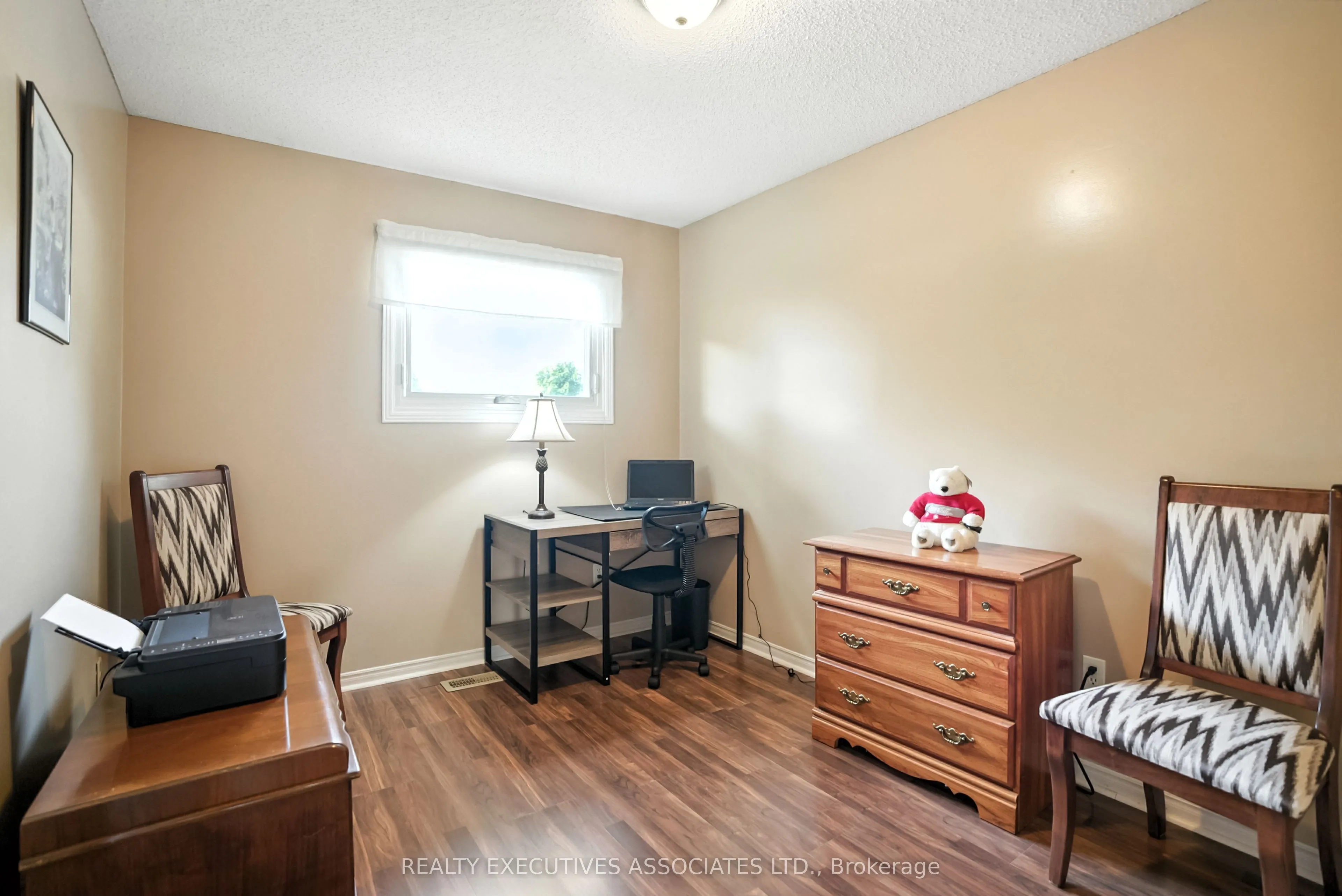 77B Queen Street