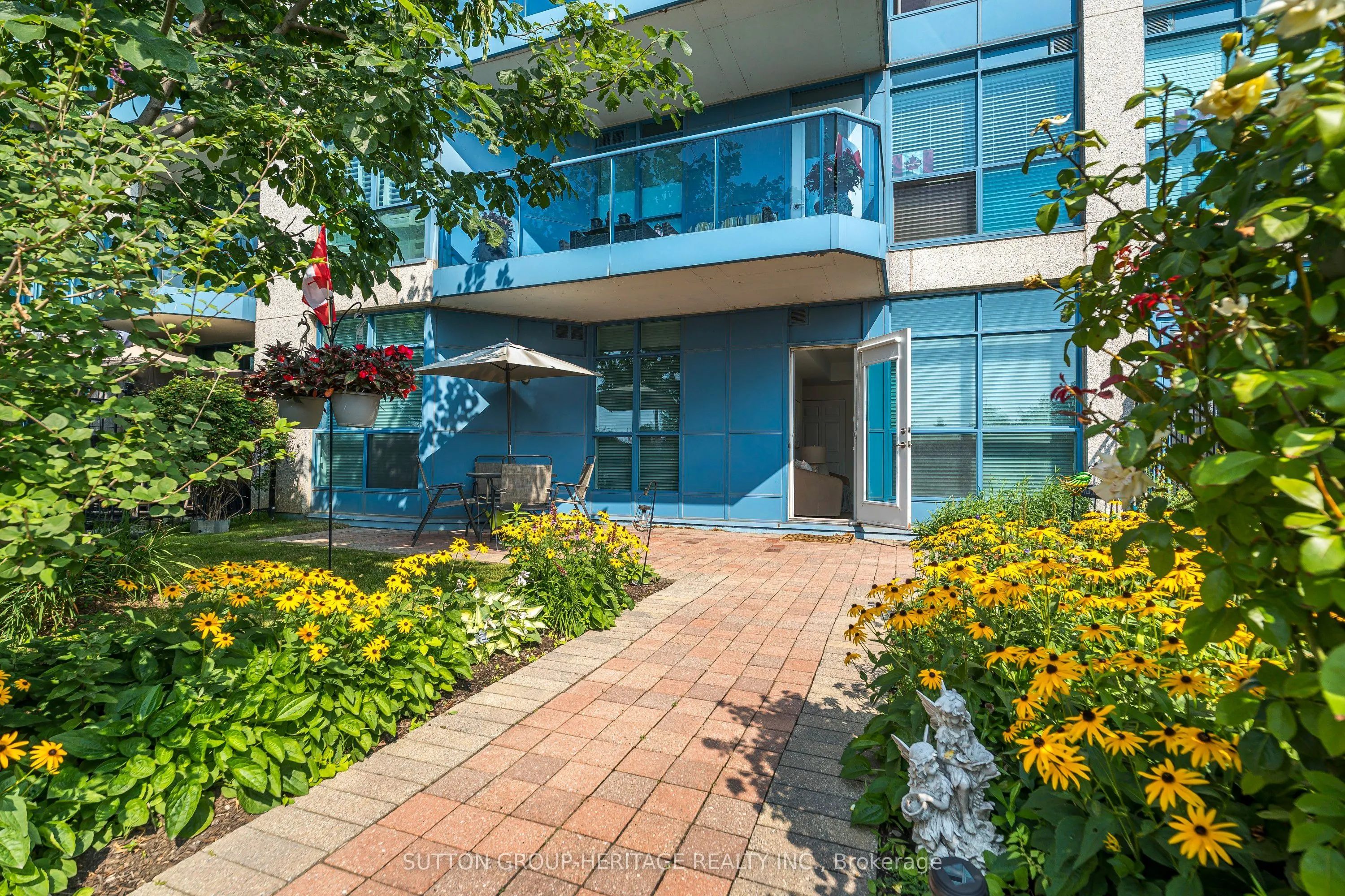340 Watson Street W, #A02