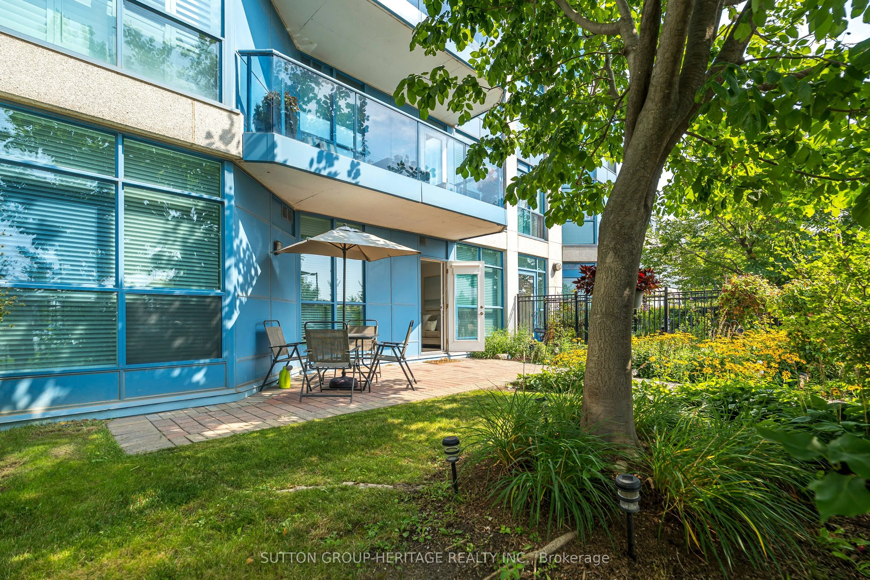 340 Watson Street W, #A02