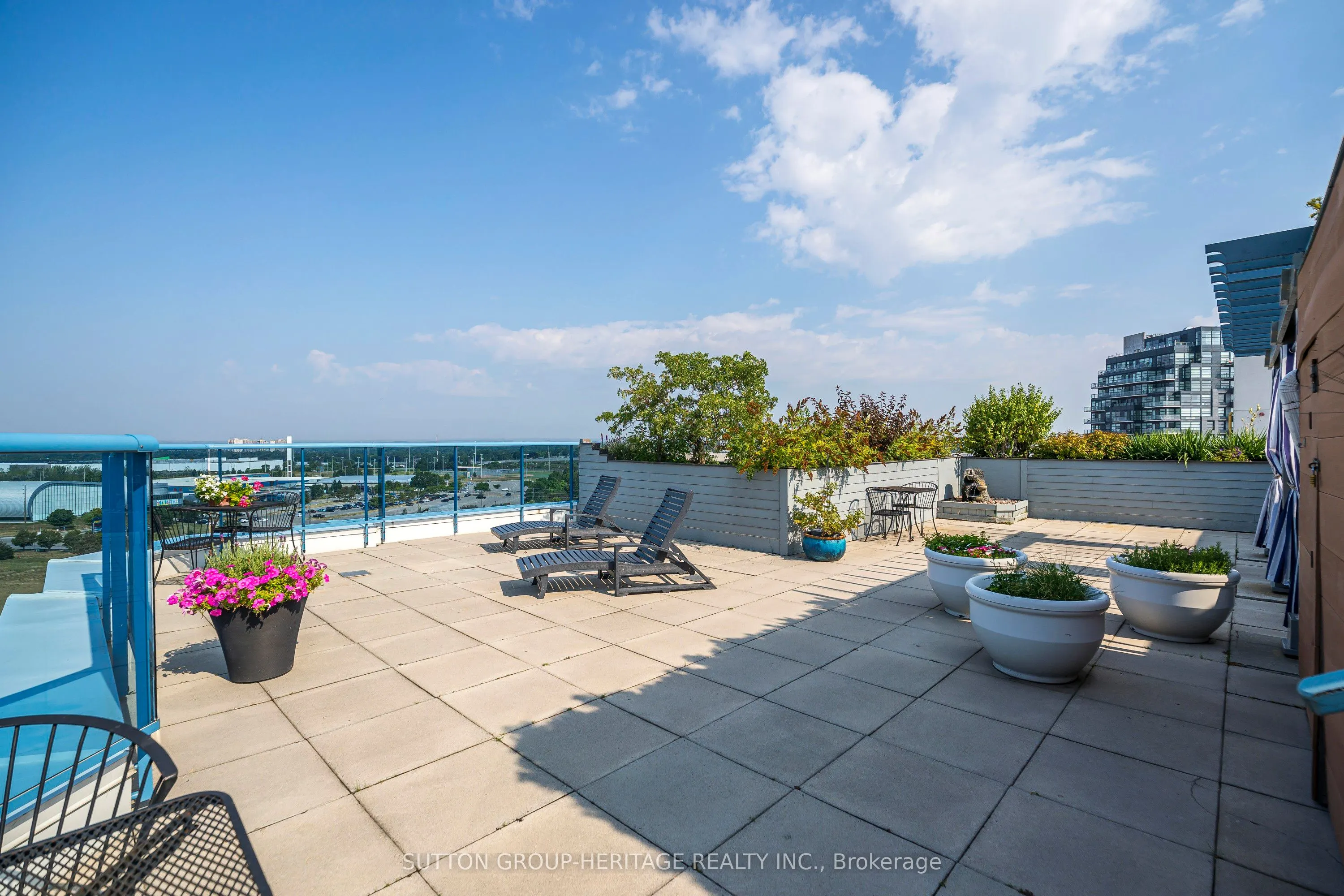 340 Watson Street W, #A02