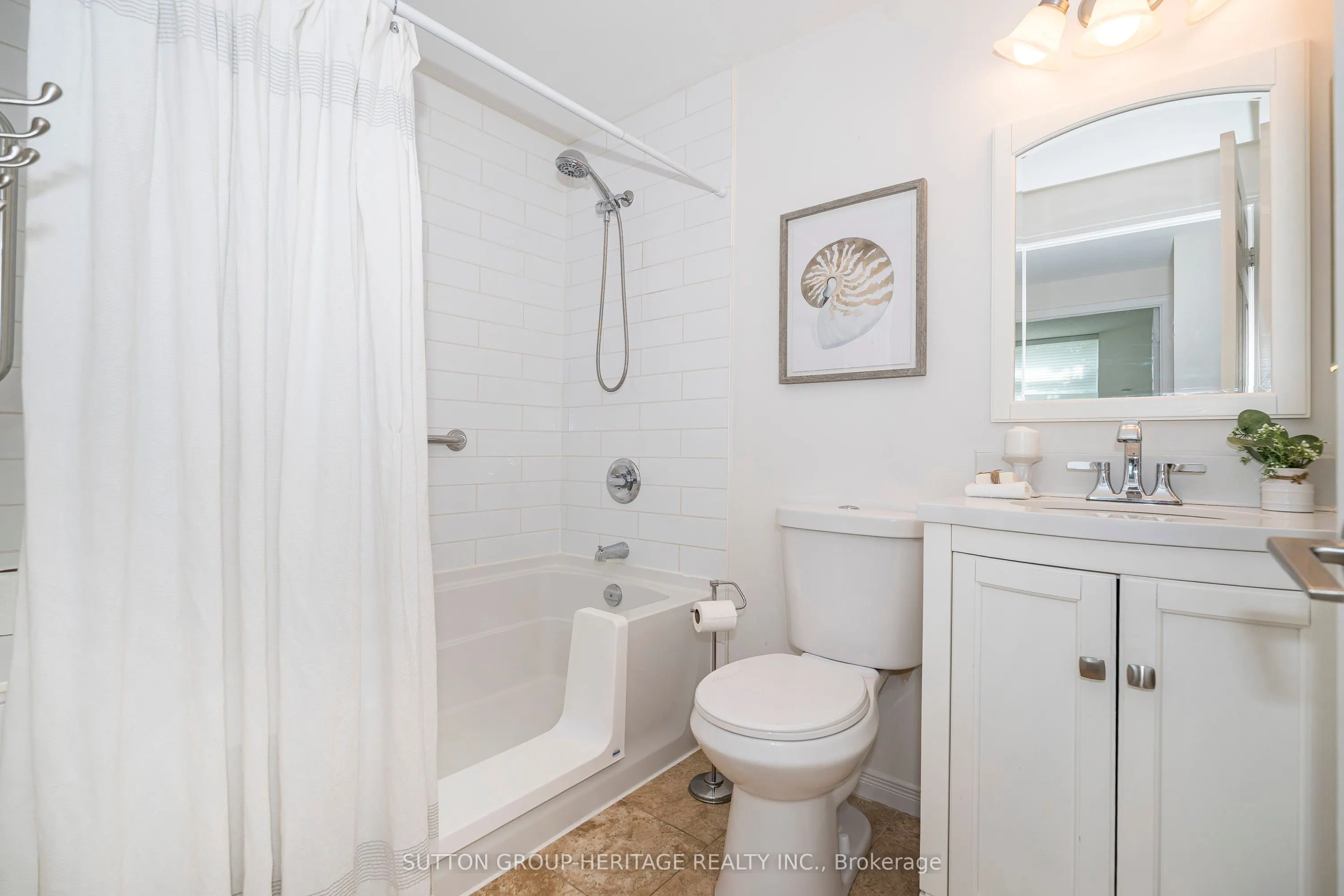 340 Watson Street W, #A02
