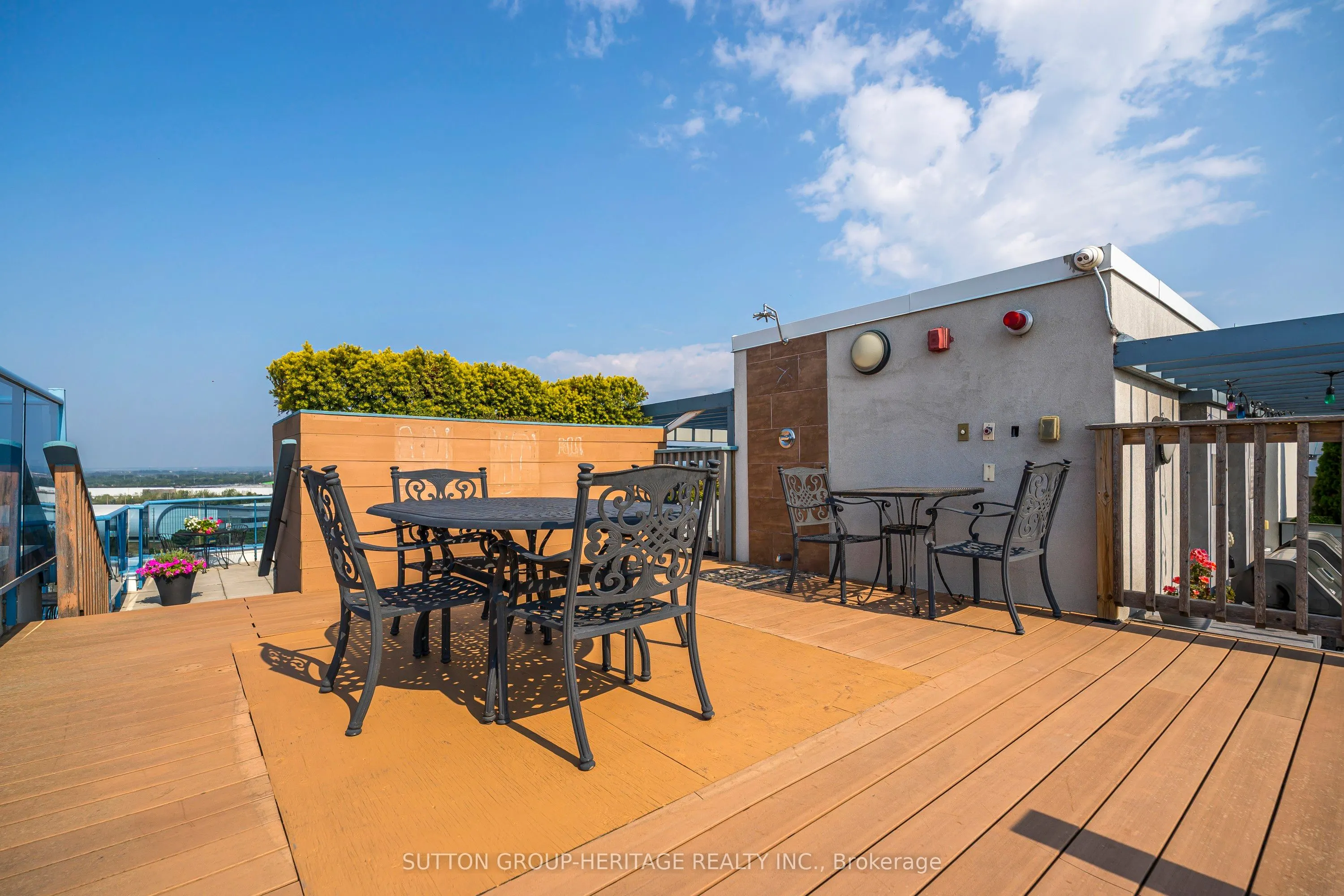 340 Watson Street W, #A02