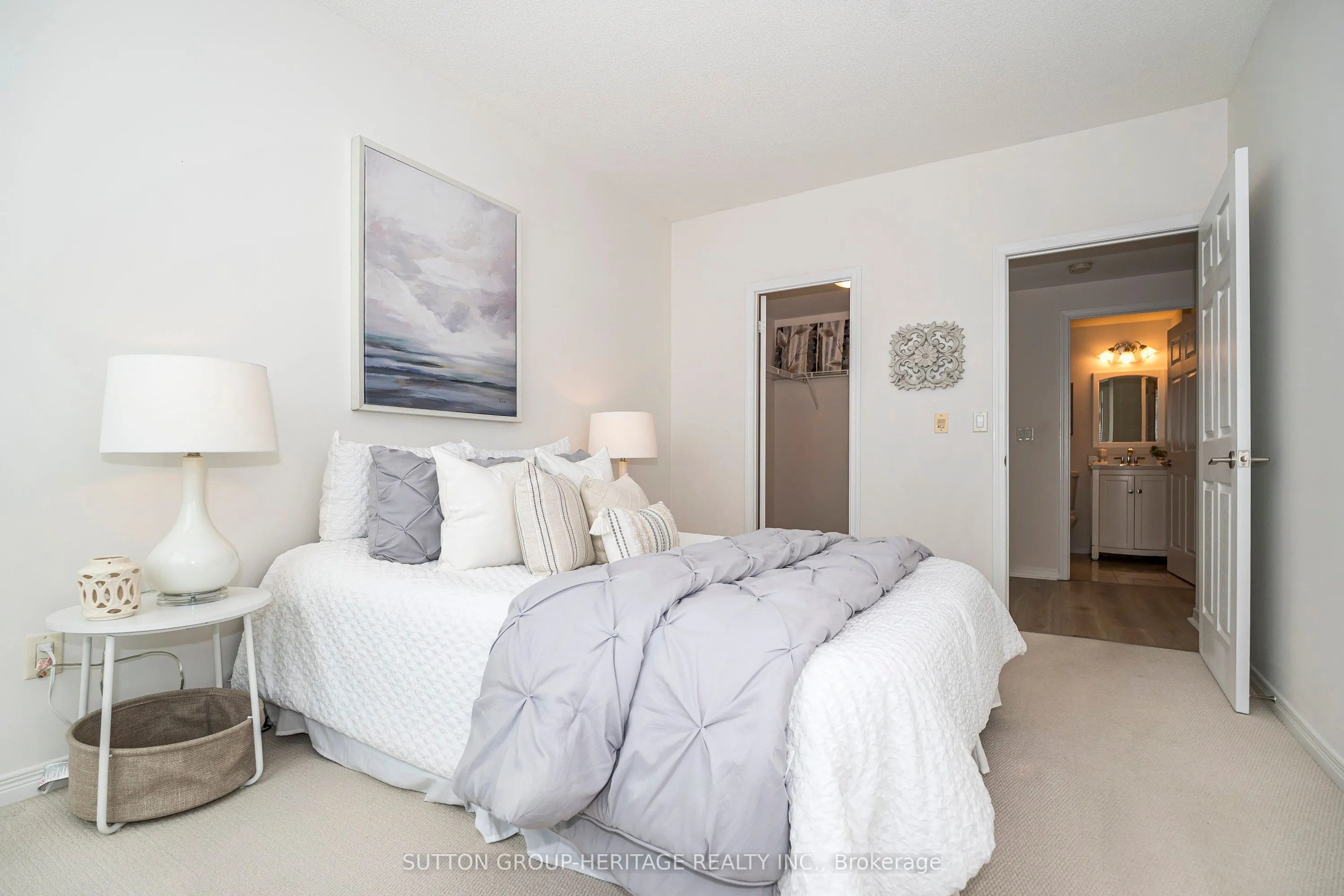 340 Watson Street W, #A02