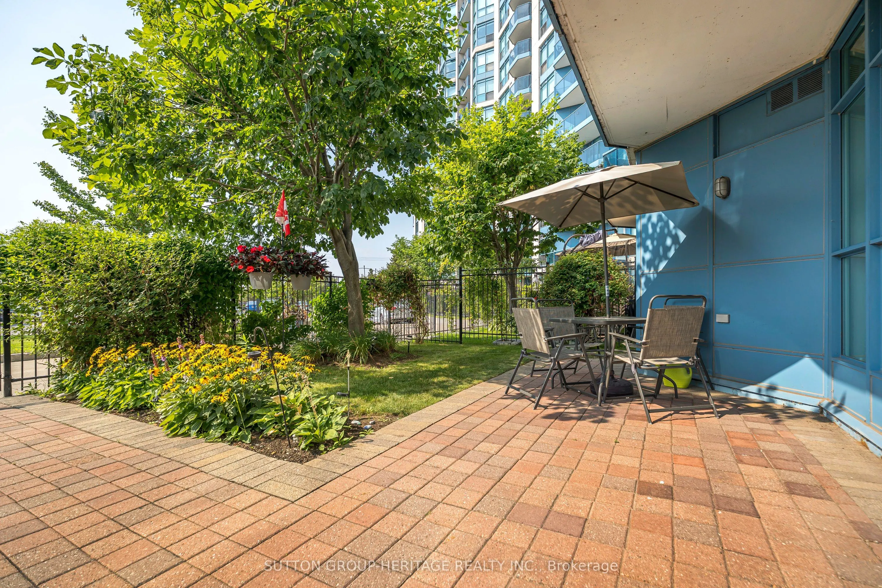 340 Watson Street W, #A02