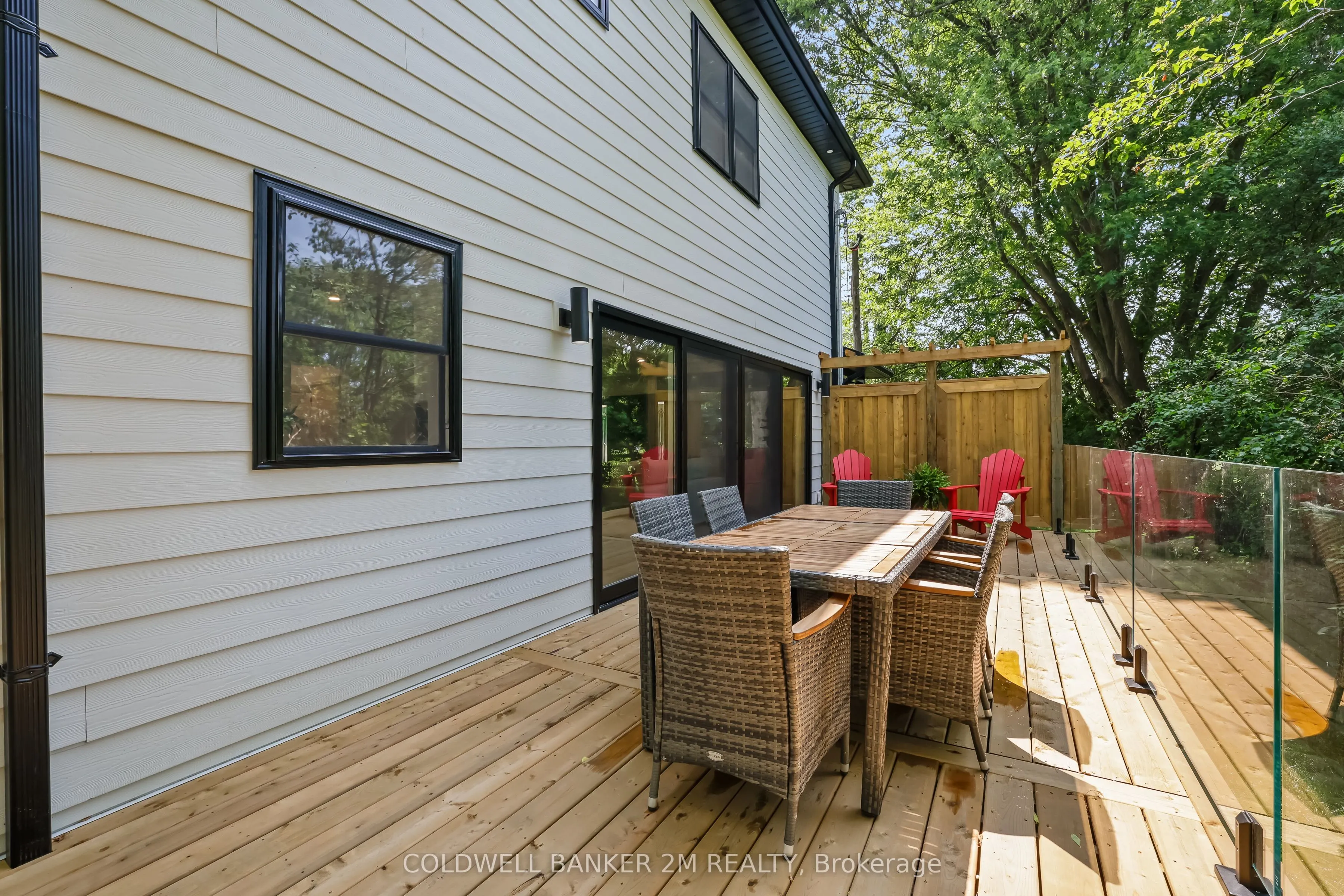 128 Buckingham Avenue