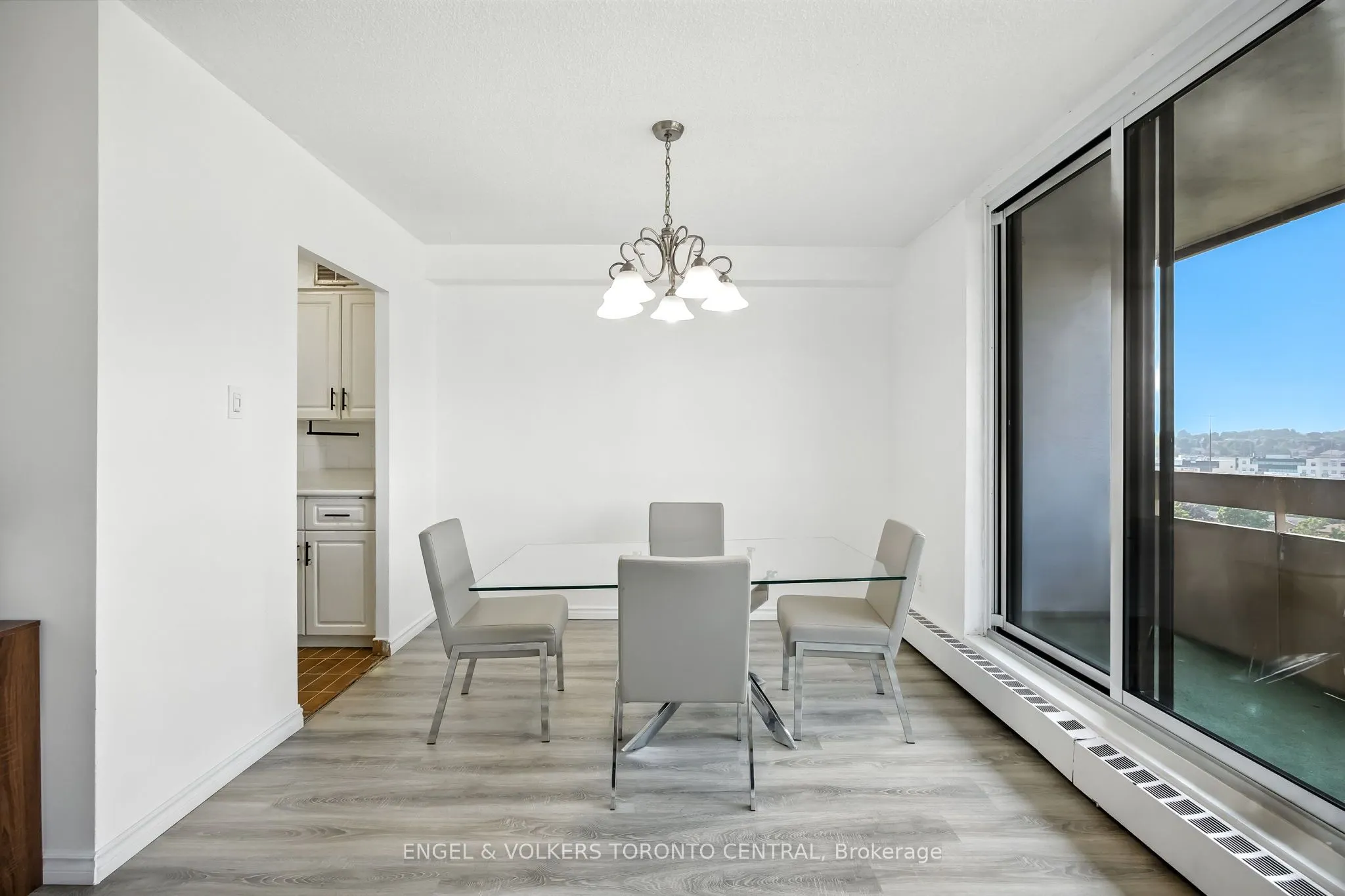 1210 Radom Street, #910