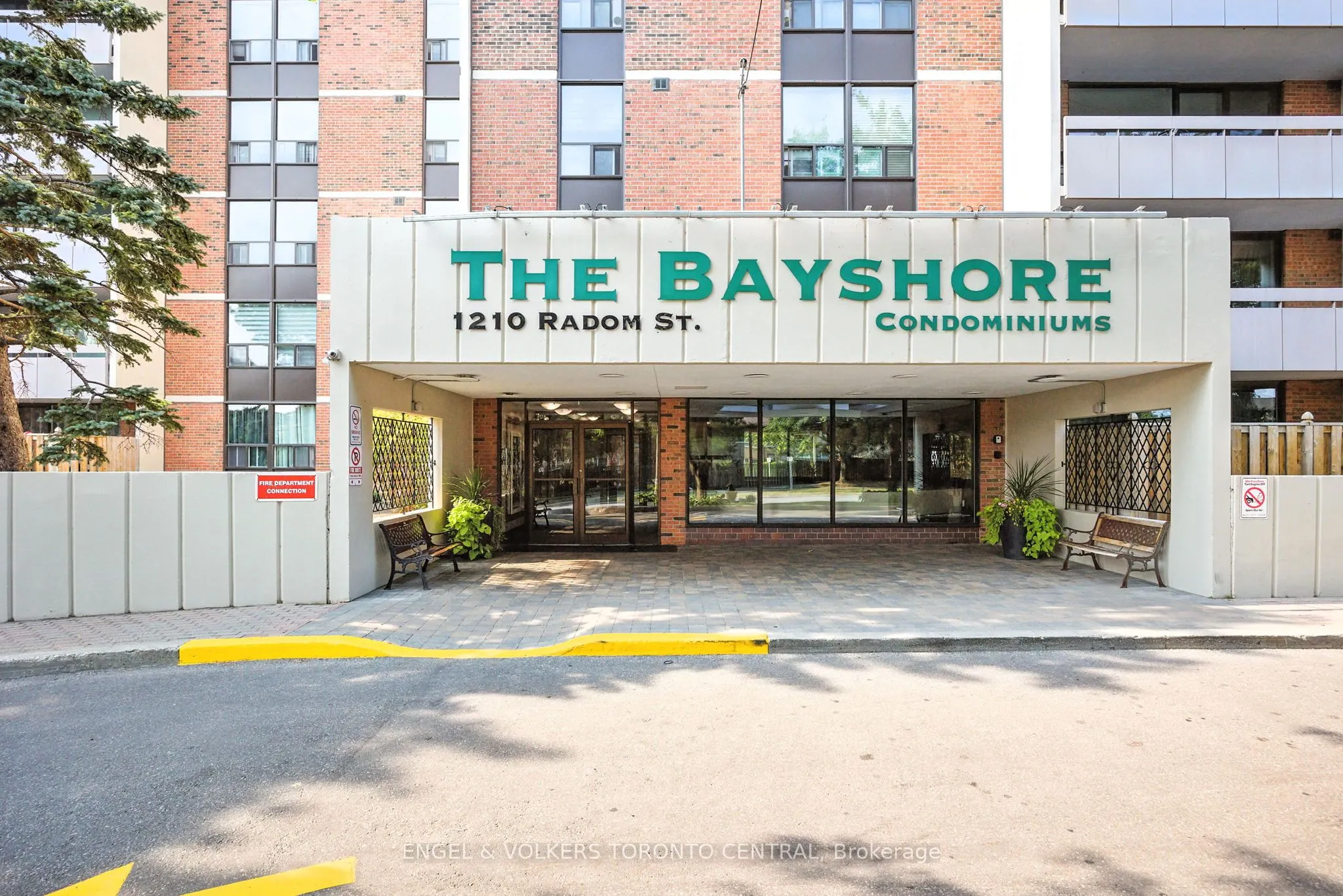 1210 Radom Street, #910