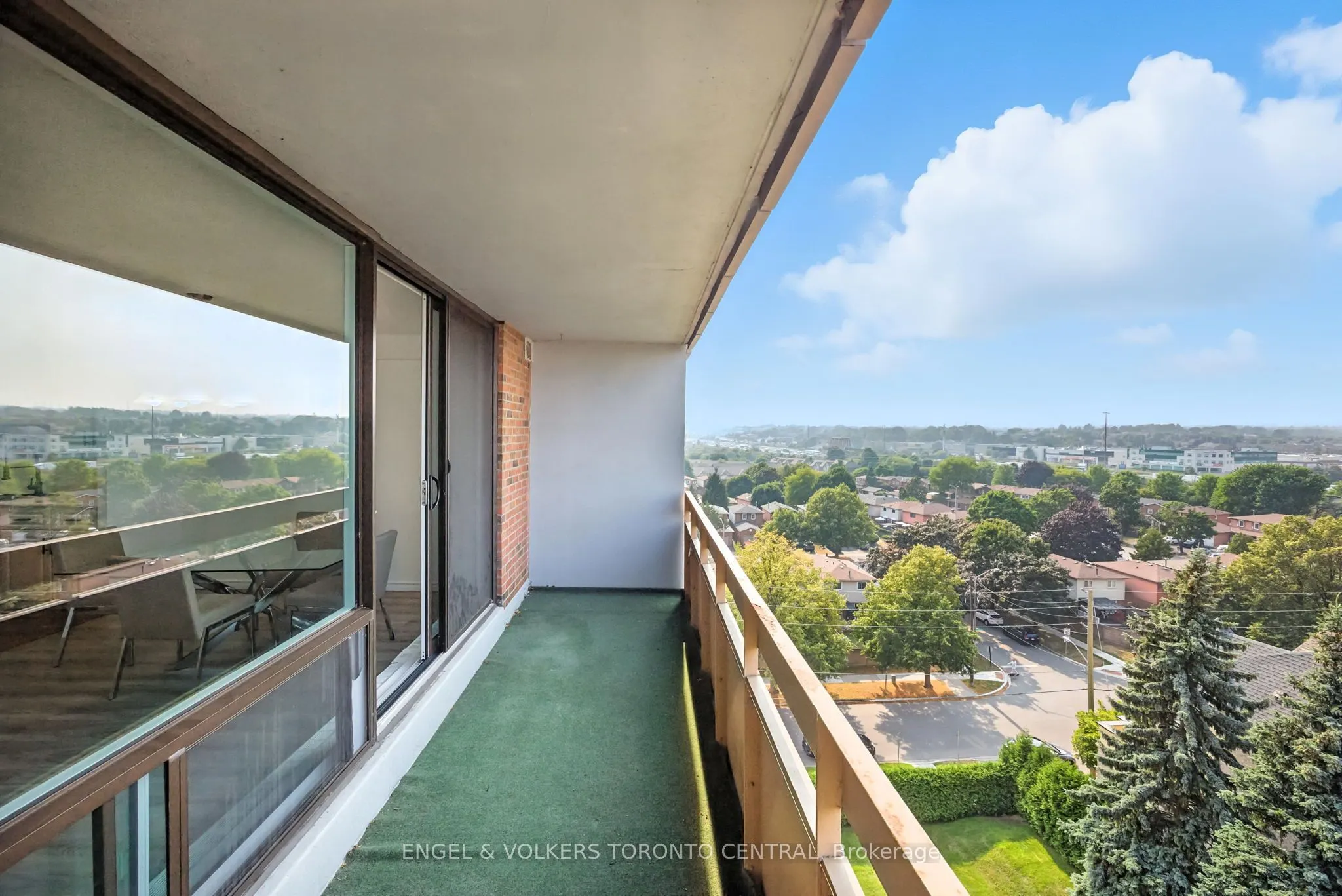 1210 Radom Street, #910