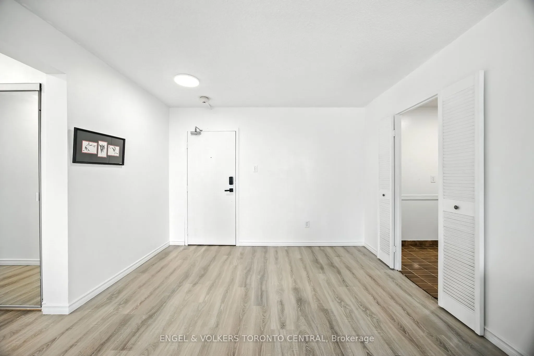 1210 Radom Street, #910