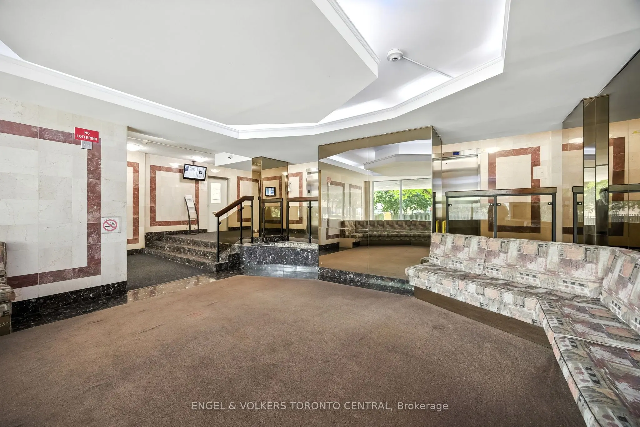 1210 Radom Street, #910