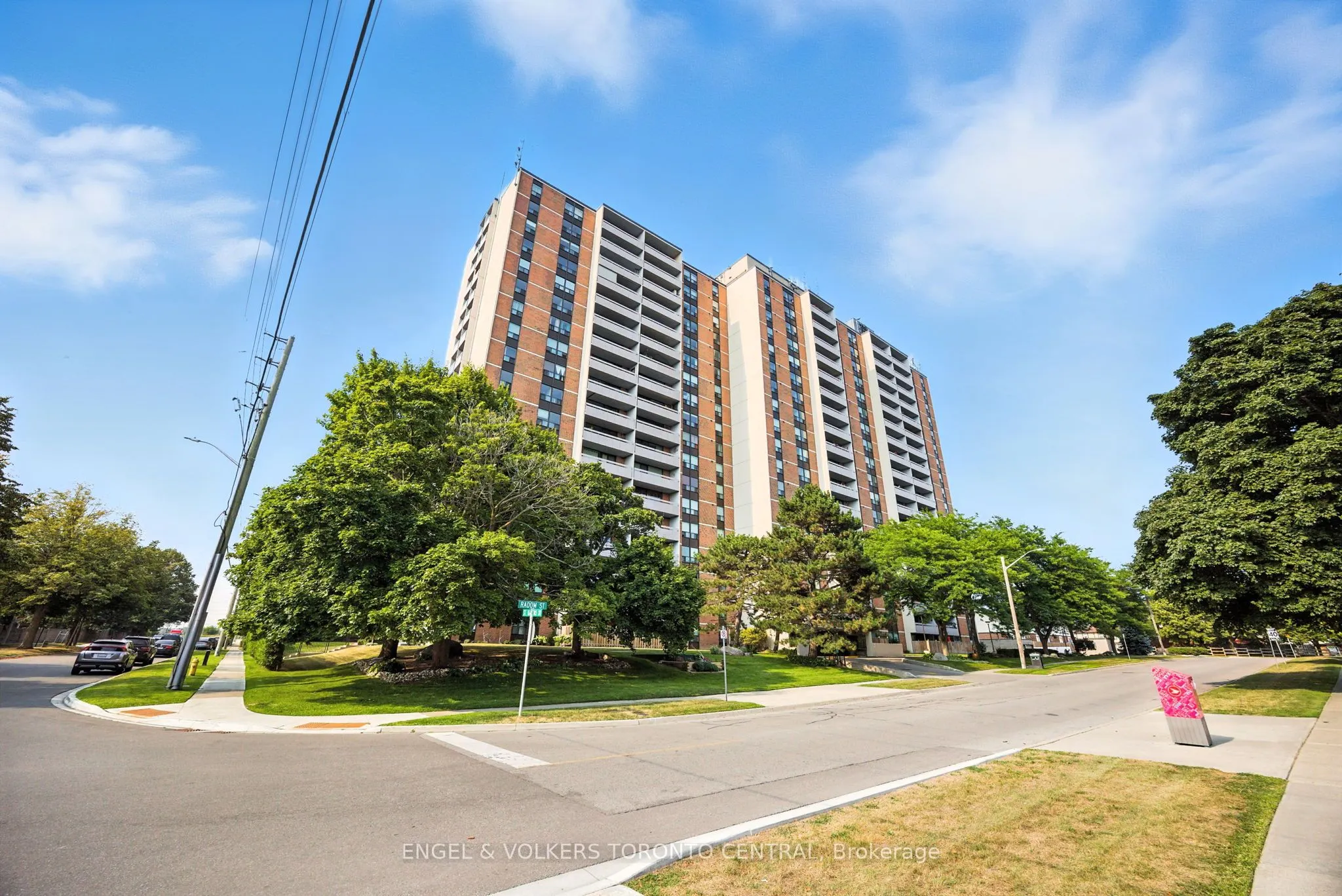 1210 Radom Street, #910