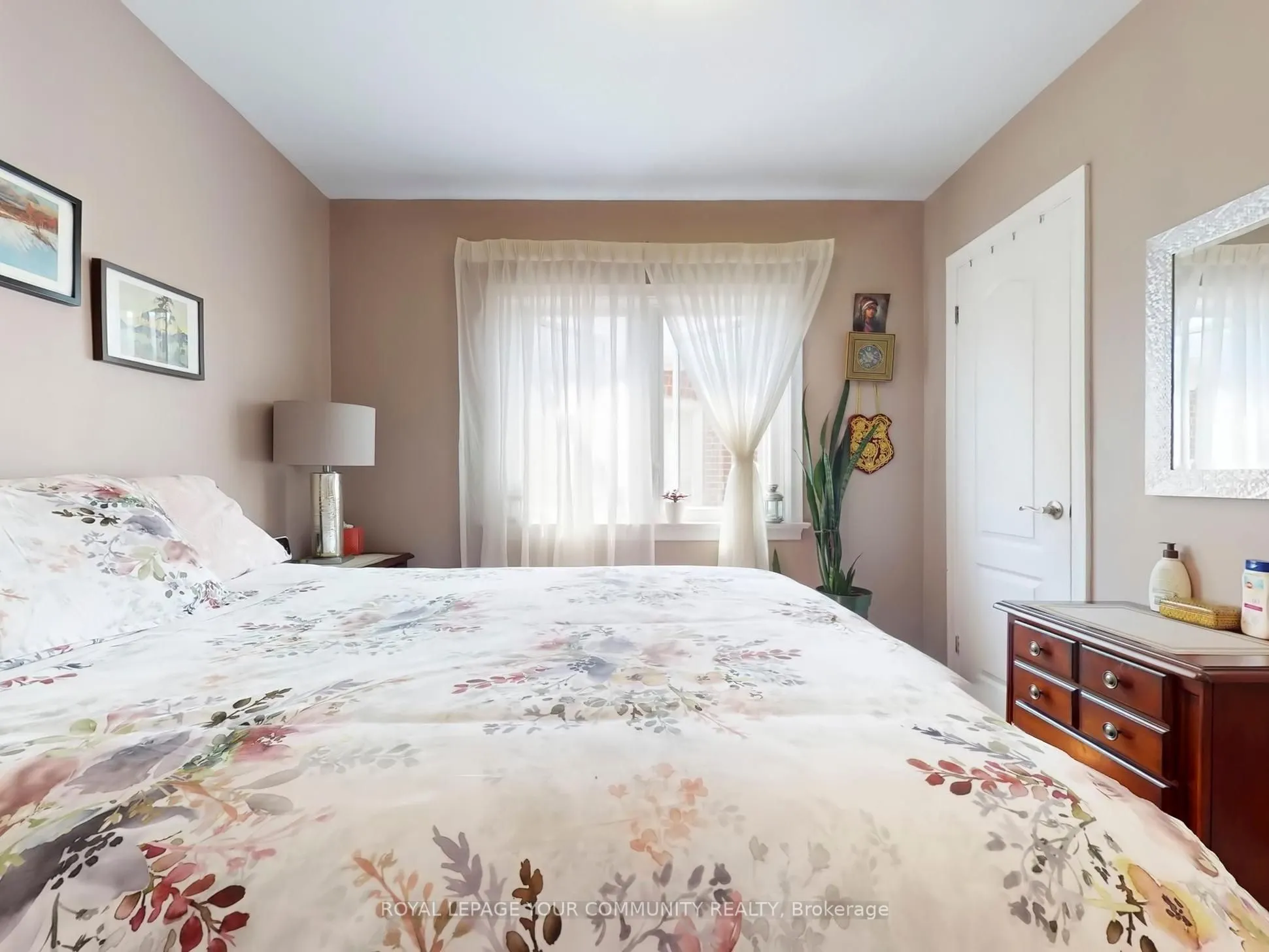 34 Droxford Avenue
